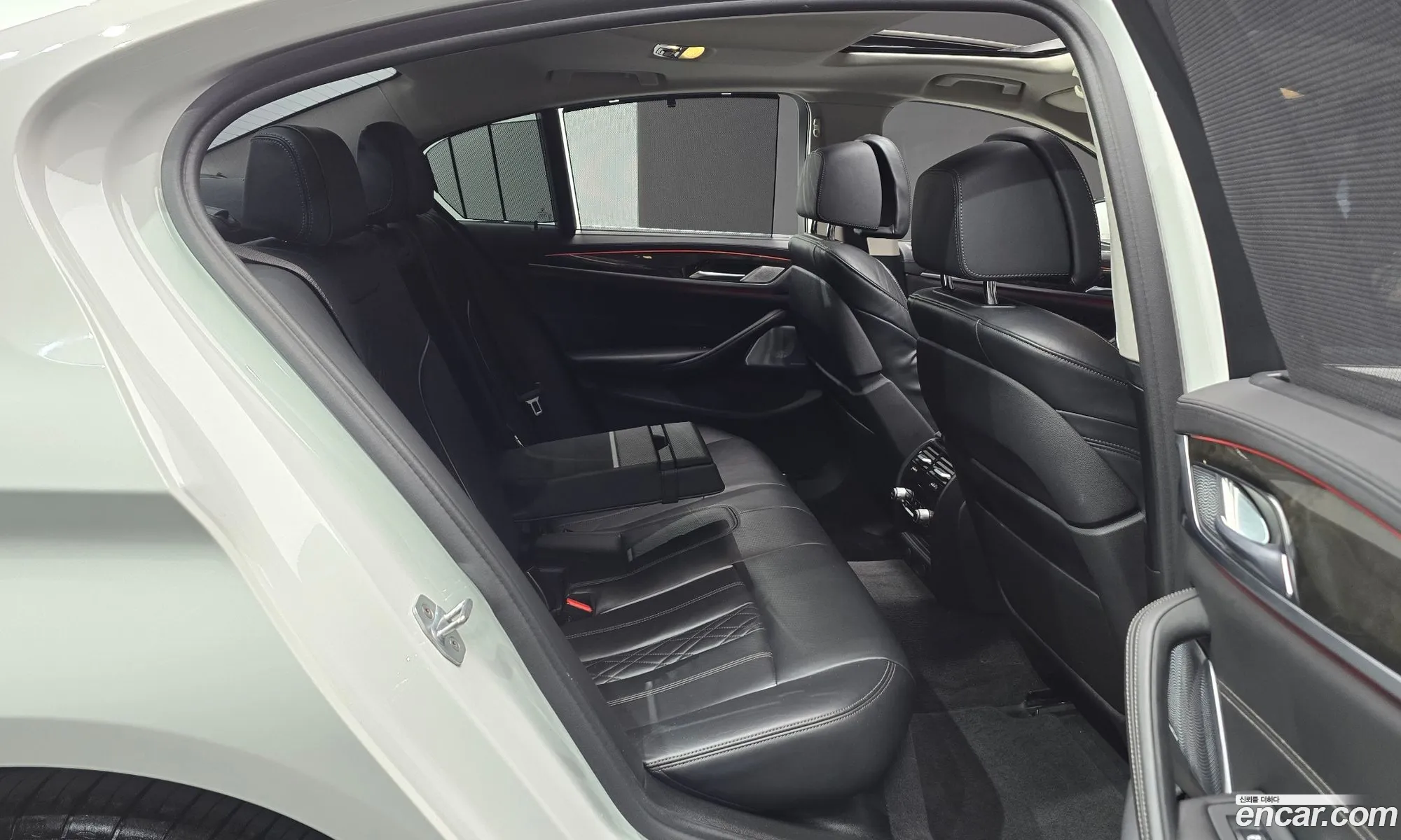 BMW 5 Series 2018 — 12