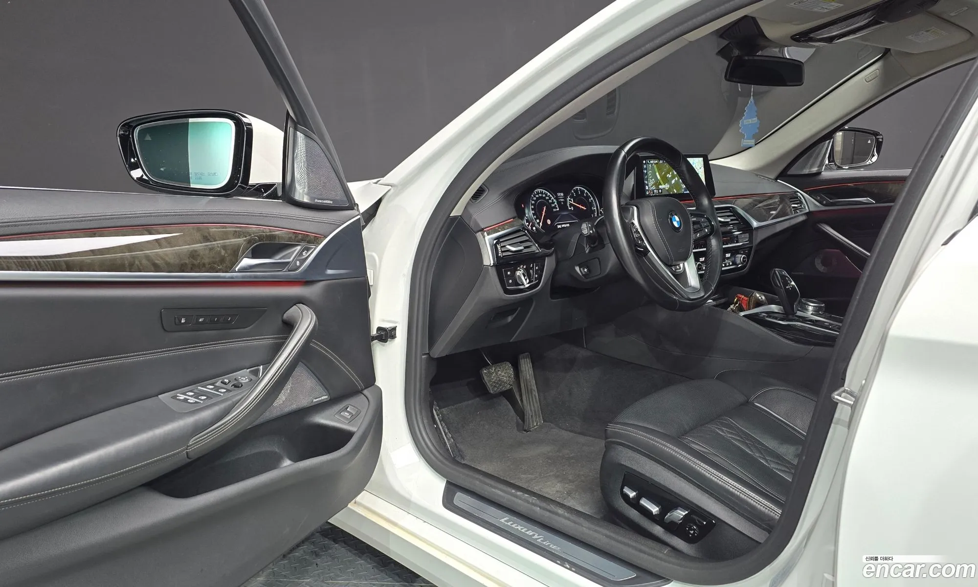 BMW 5 Series 2018 — 2
