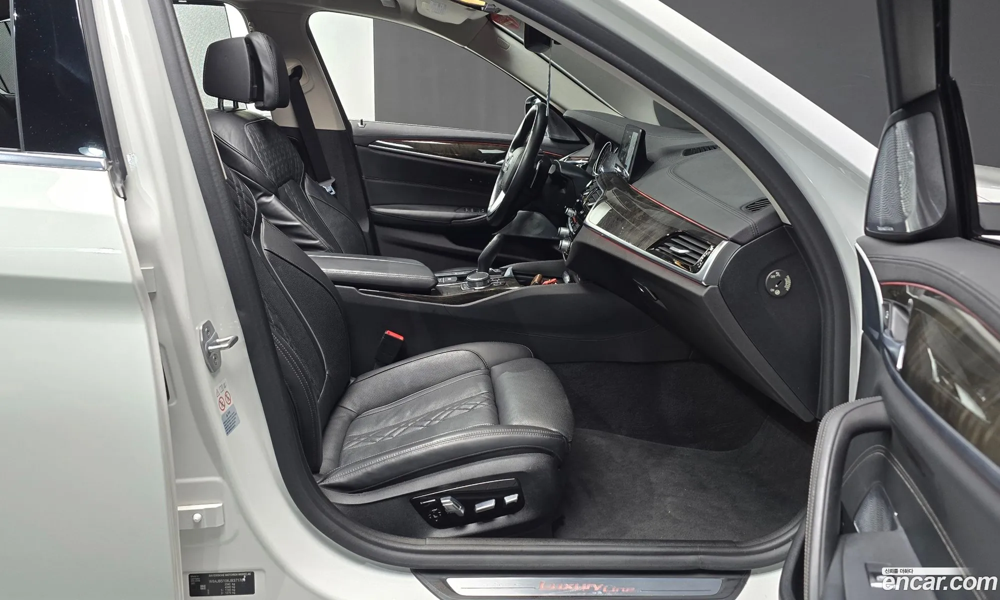 BMW 5 Series 2018 — 5
