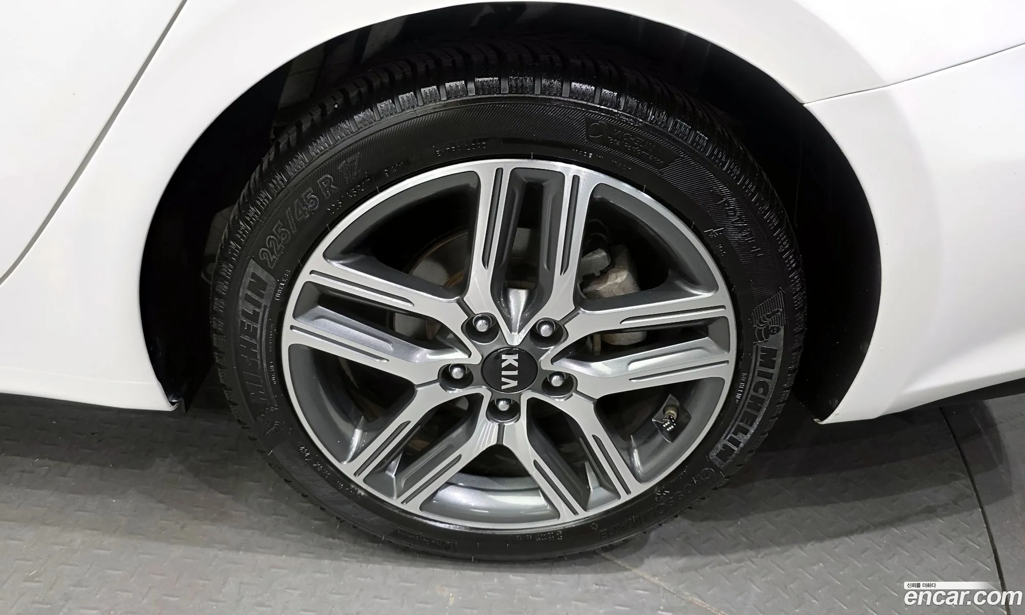 Kia K3 2019 — 7