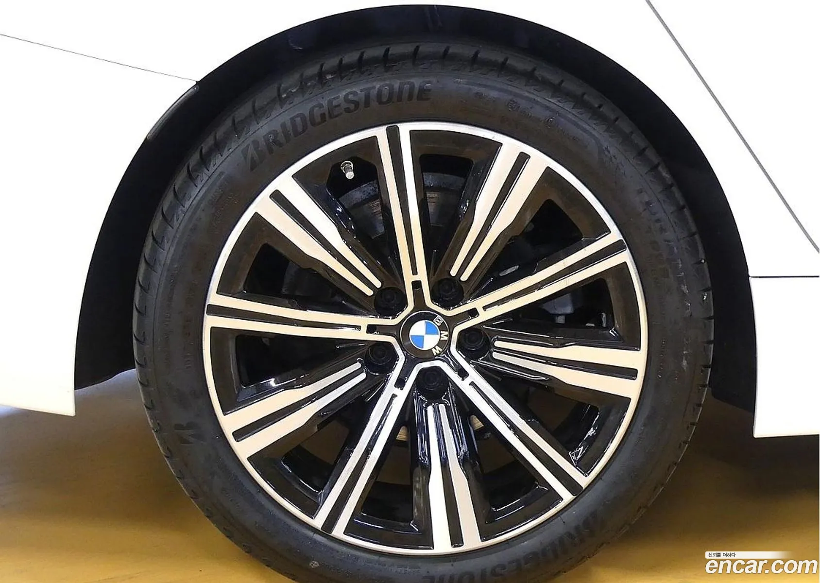 BMW 3 Series 2025 — 6