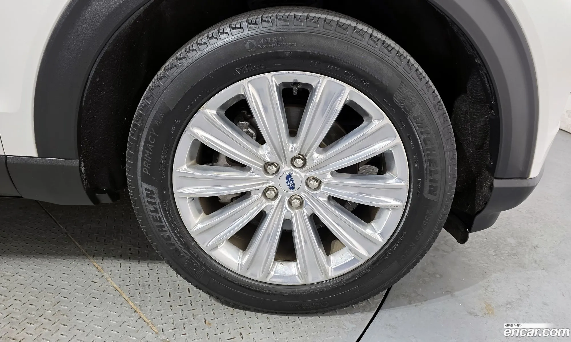 Ford Explorer 6th Gen 2020 1FMSK8FH5LGB70098 — 19