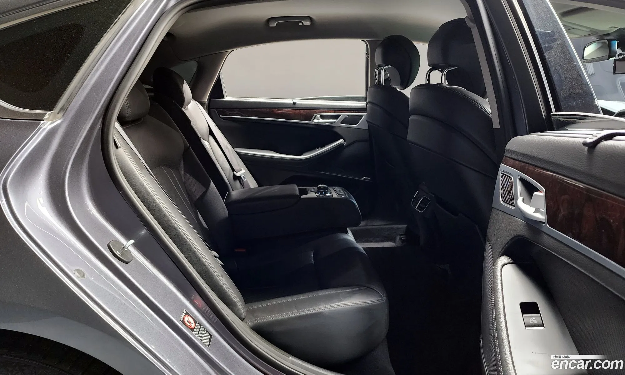 Hyundai Genesis DH 2014 — 9
