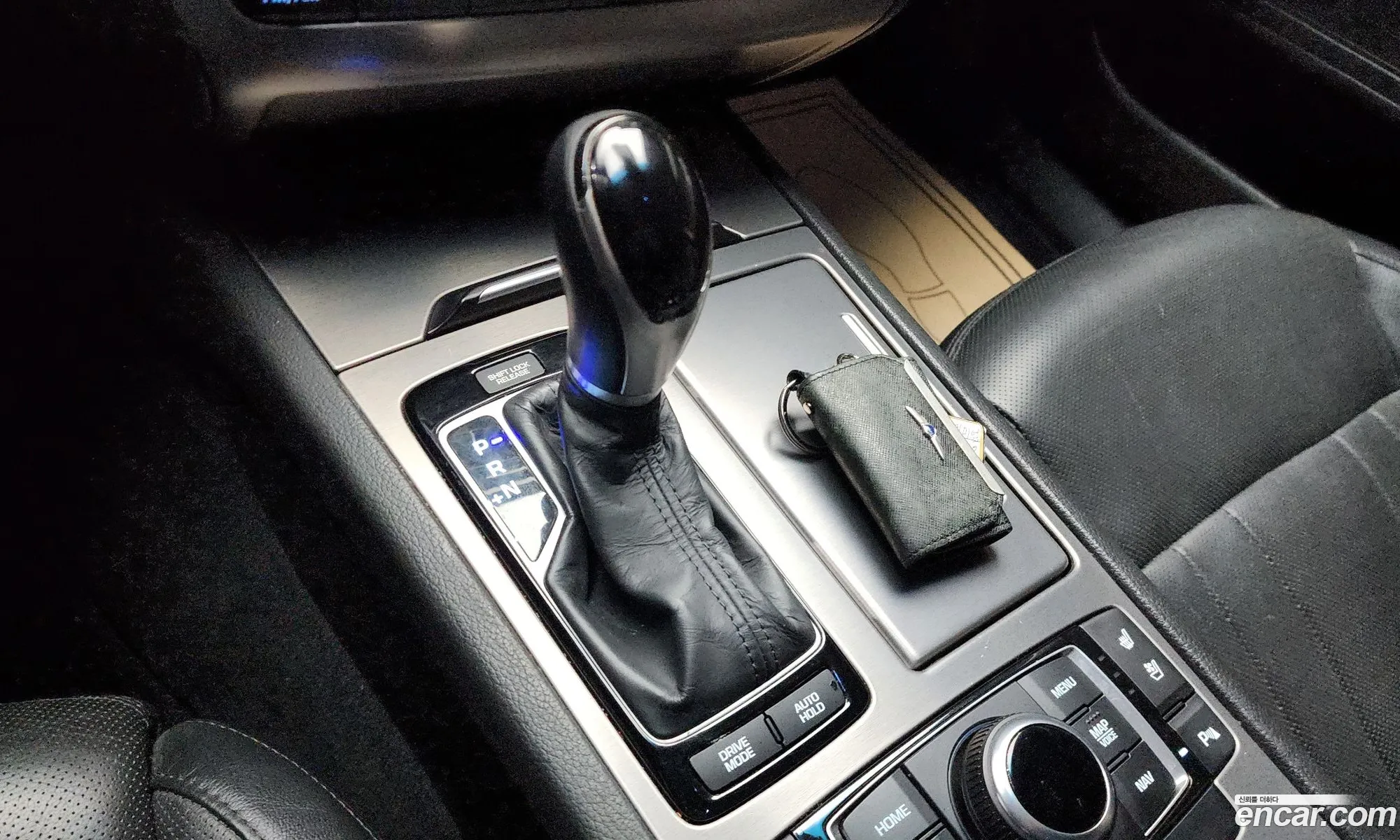 Hyundai Genesis DH 2014 — 11