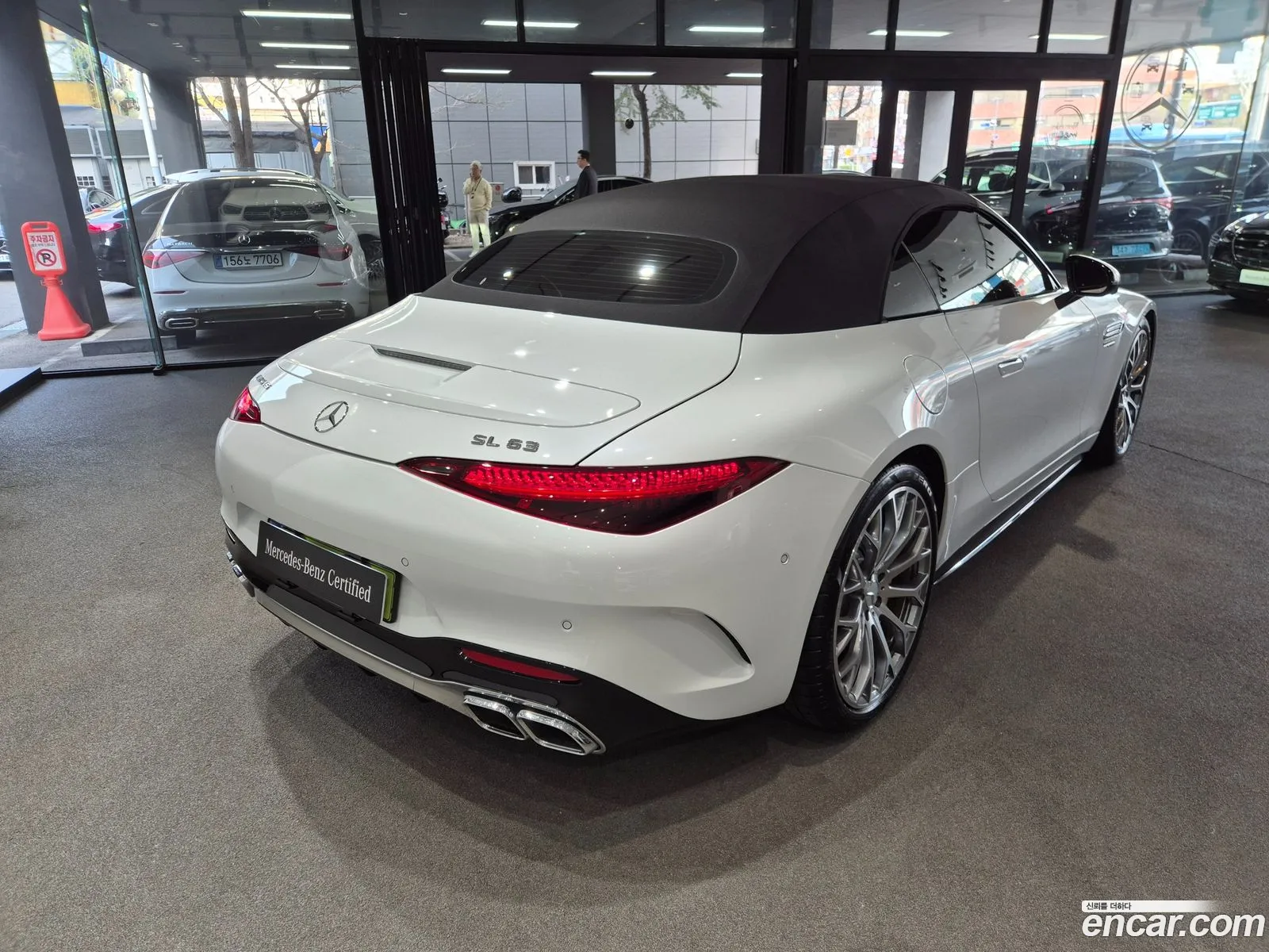 Mercedes-Benz SL-Class R232 2024 — 2