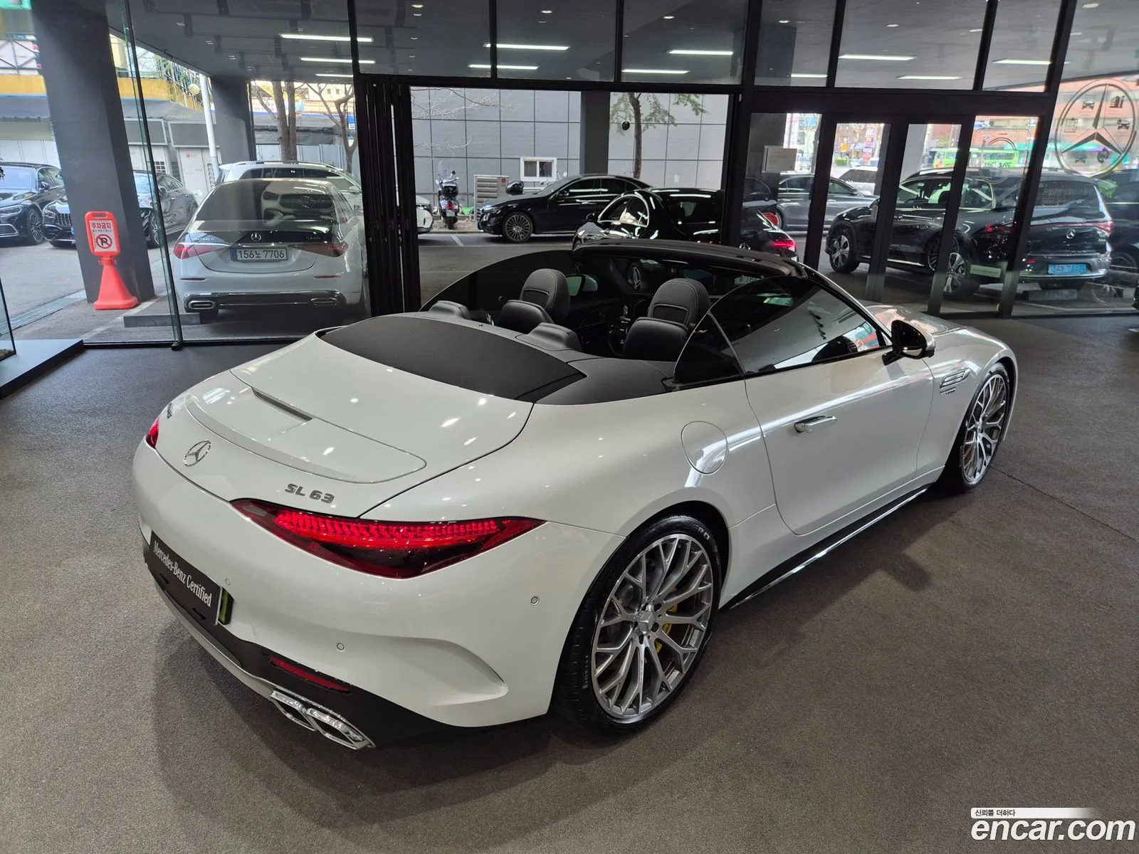 Mercedes-Benz SL-Class R232 2024 — 17