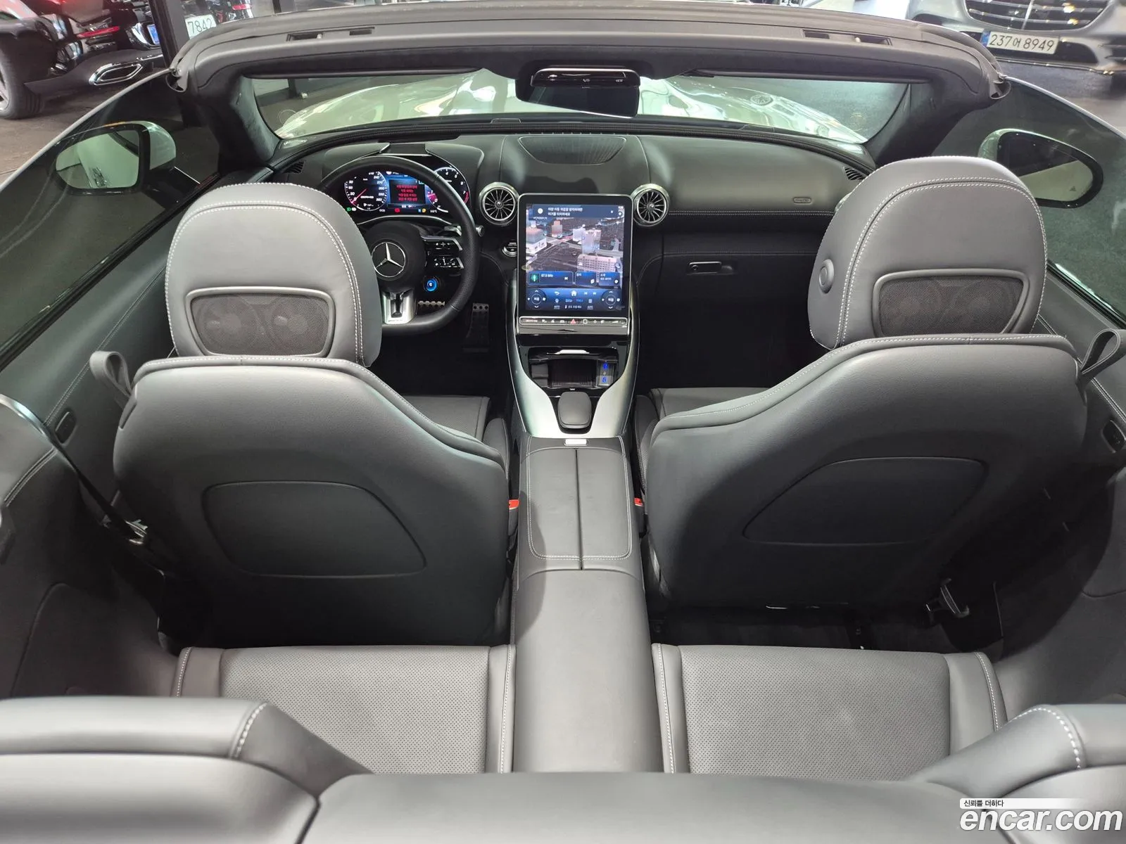 Mercedes-Benz SL-Class R232 2024 — 13