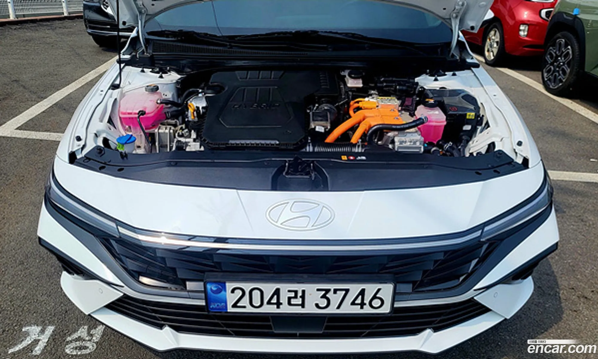Hyundai Elantra Hybrid 2024 — 6