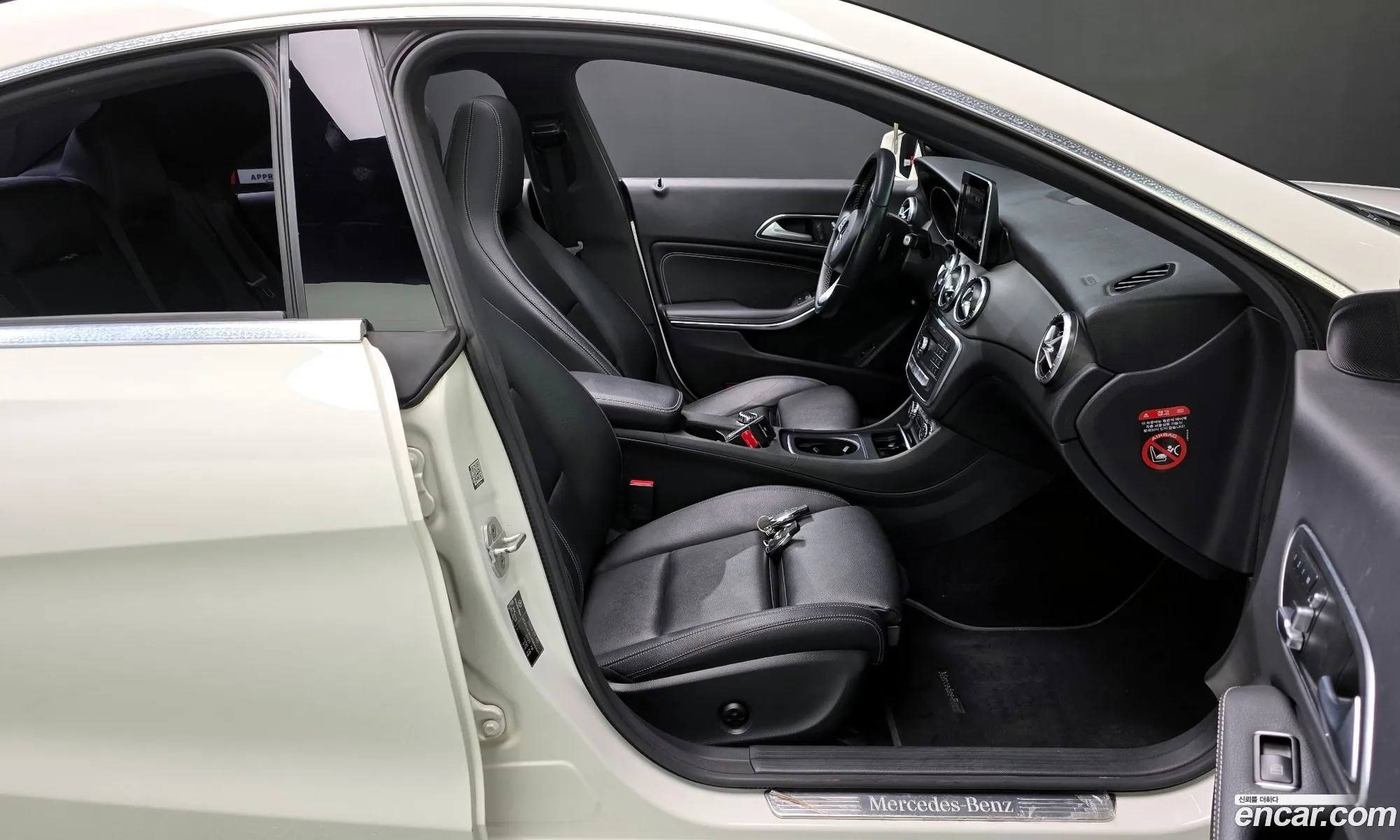 Mercedes-Benz CLA-Class C117 2017 — 15