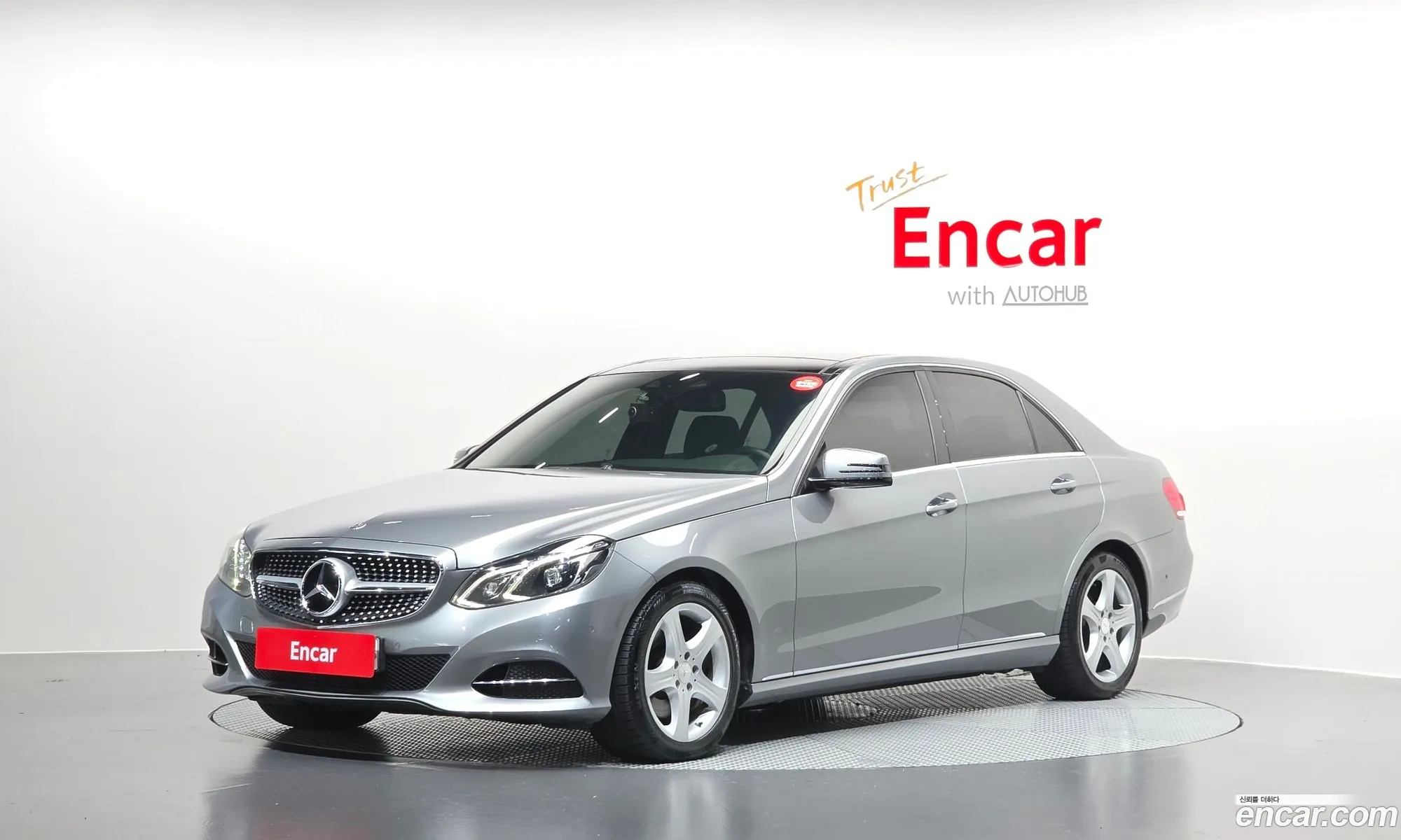 Mercedes-Benz E-Class W212 2014 WDDHF8CB5EA971757 — 14