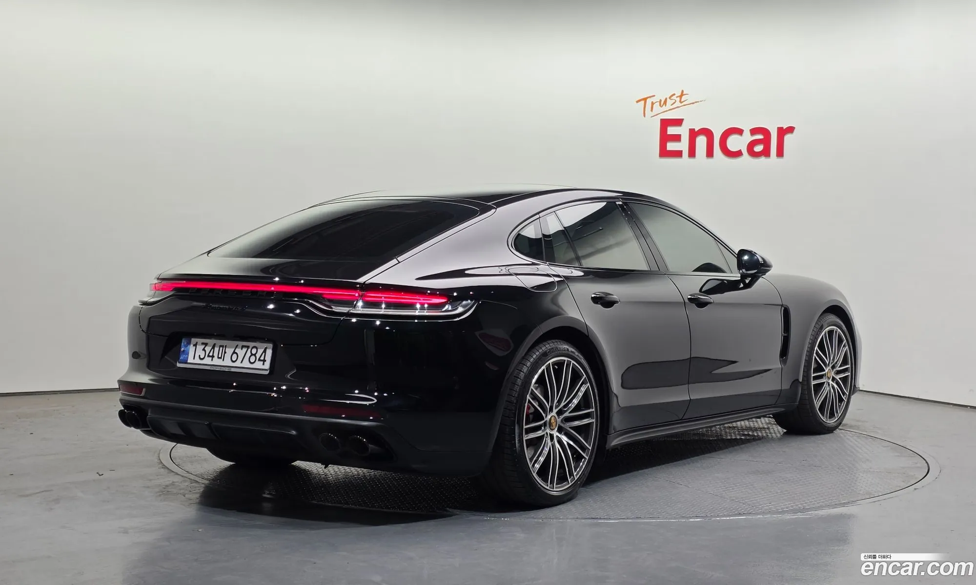 Porsche Panamera 2023 — 9