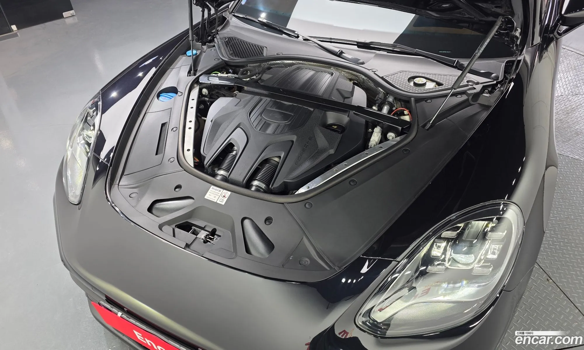 Porsche Panamera 2023 — 4