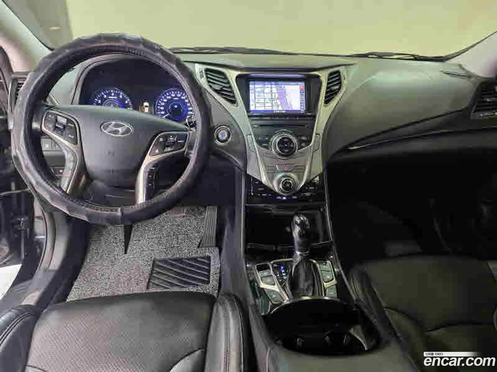 Hyundai Grandeur HG 2012 — 12