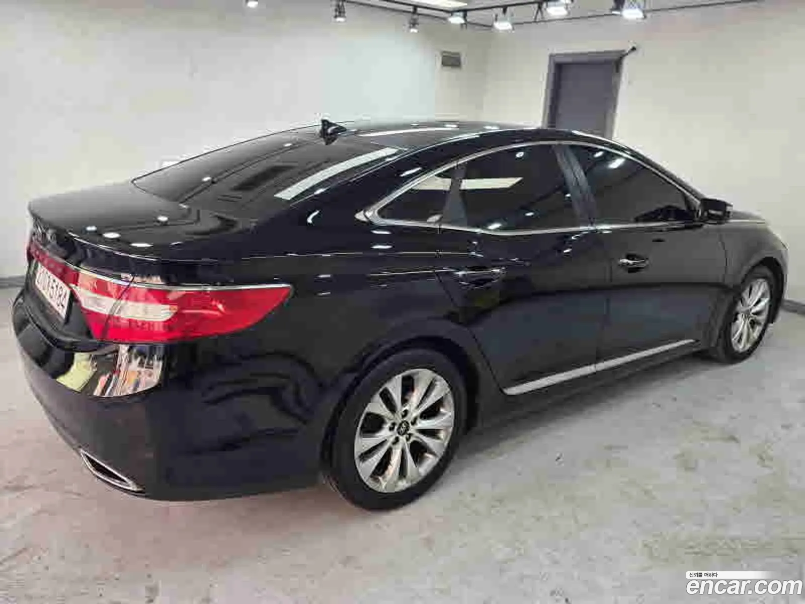 Hyundai Grandeur HG 2012 — 18