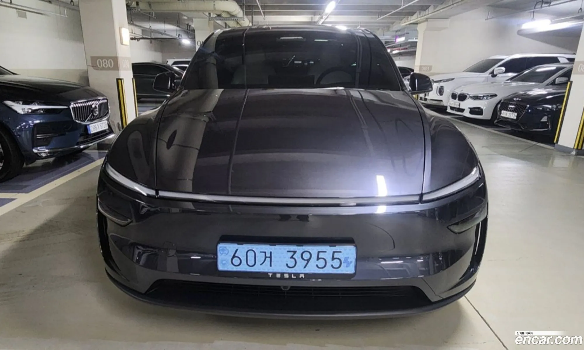 Tesla Model Y 2026 — 18
