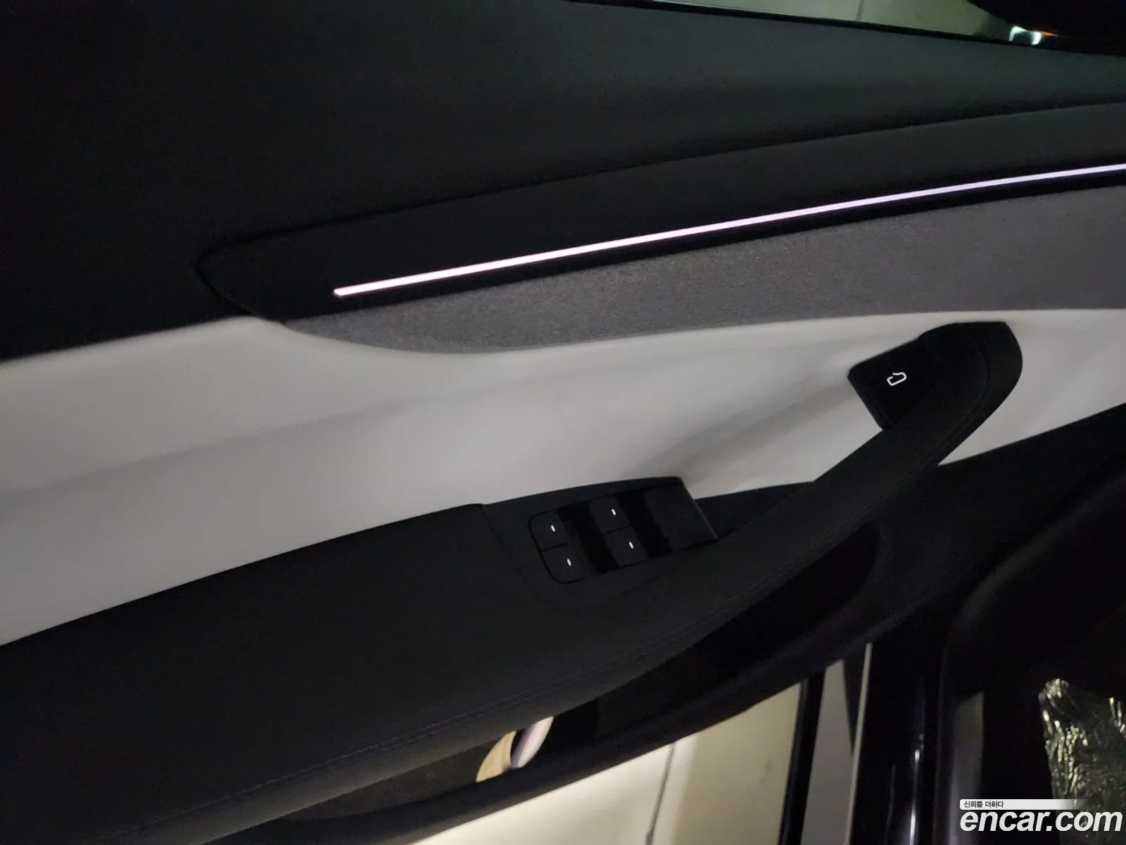 Tesla Model Y 2026 — 3