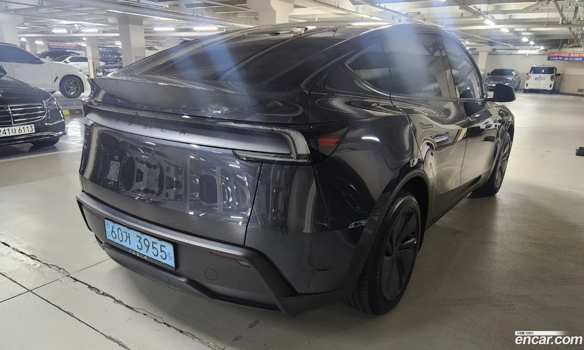 Tesla Model Y 2026 — 2