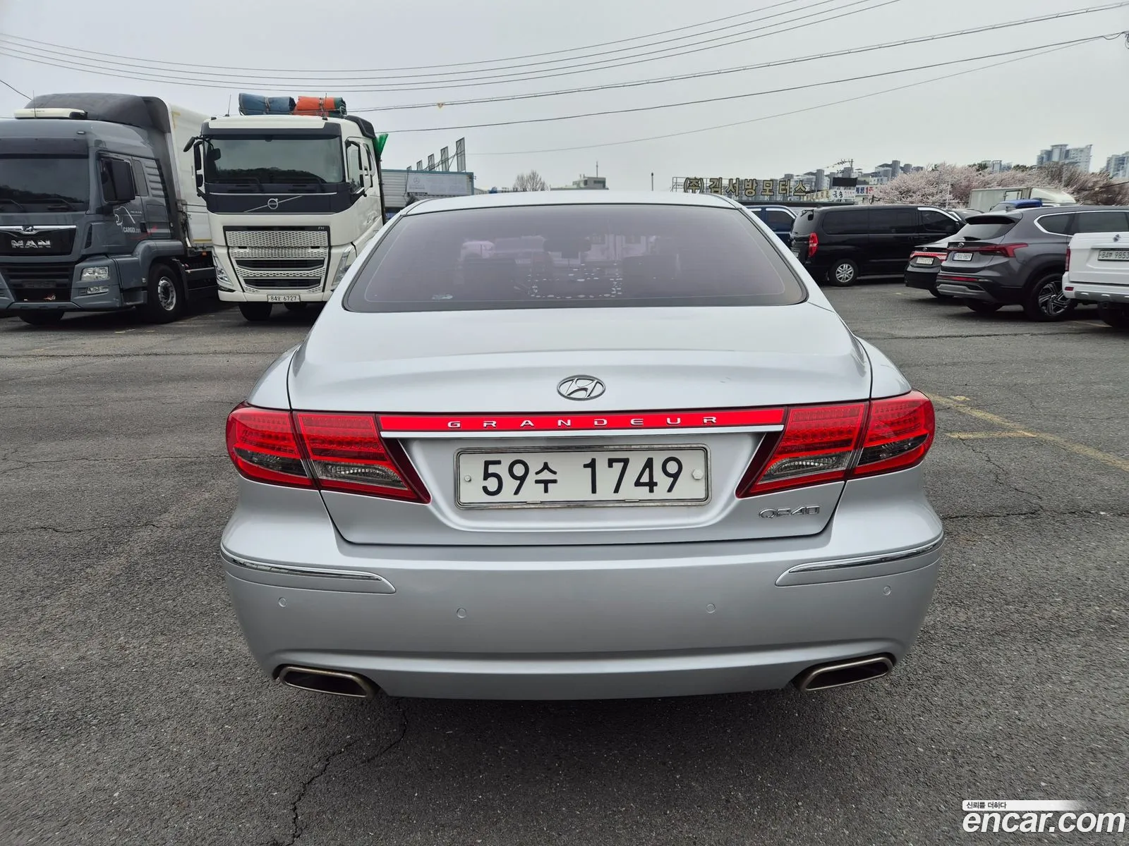 Hyundai The Luxury Grandeur 2010 — 10