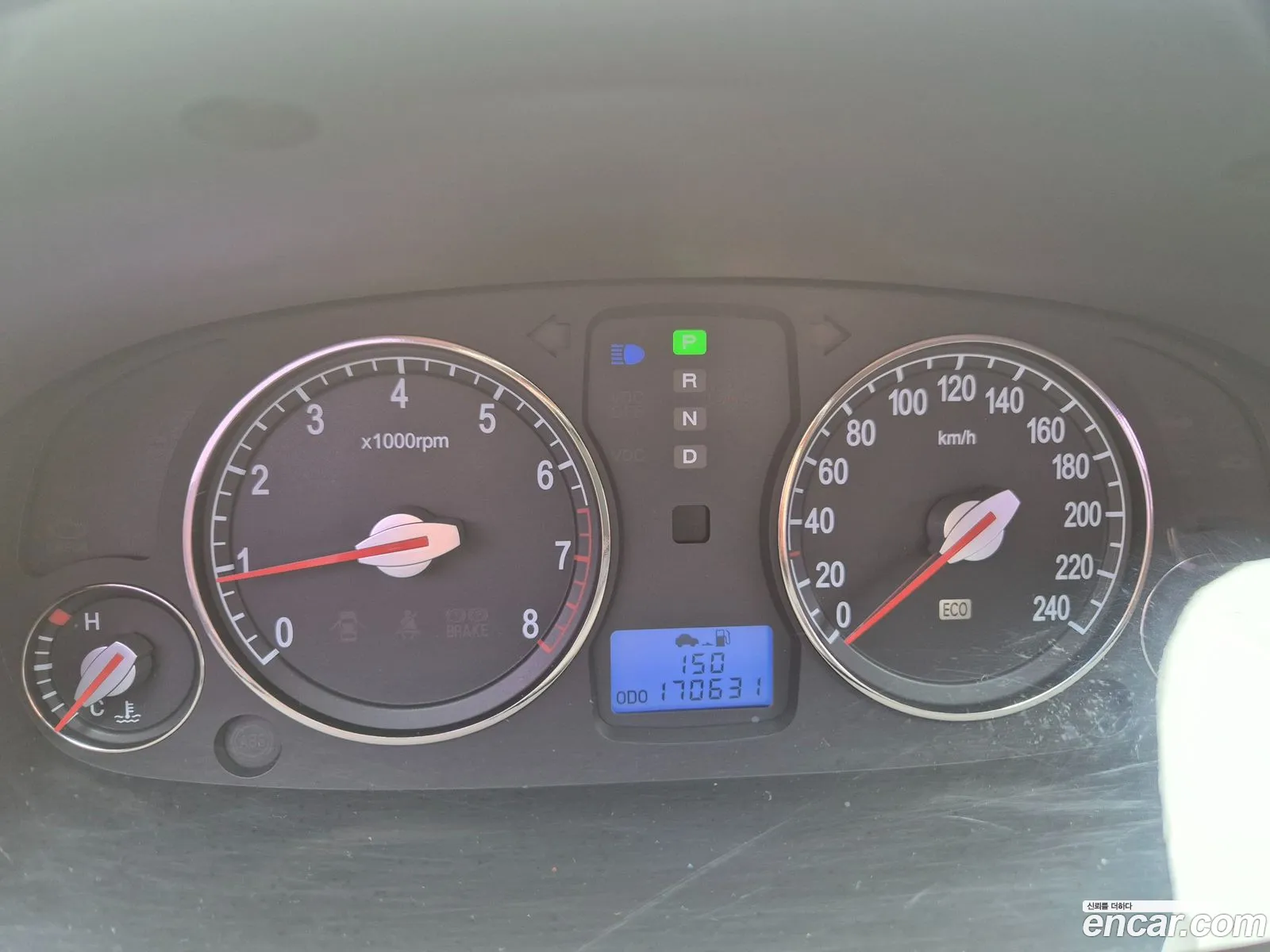 Hyundai The Luxury Grandeur 2010 — 17