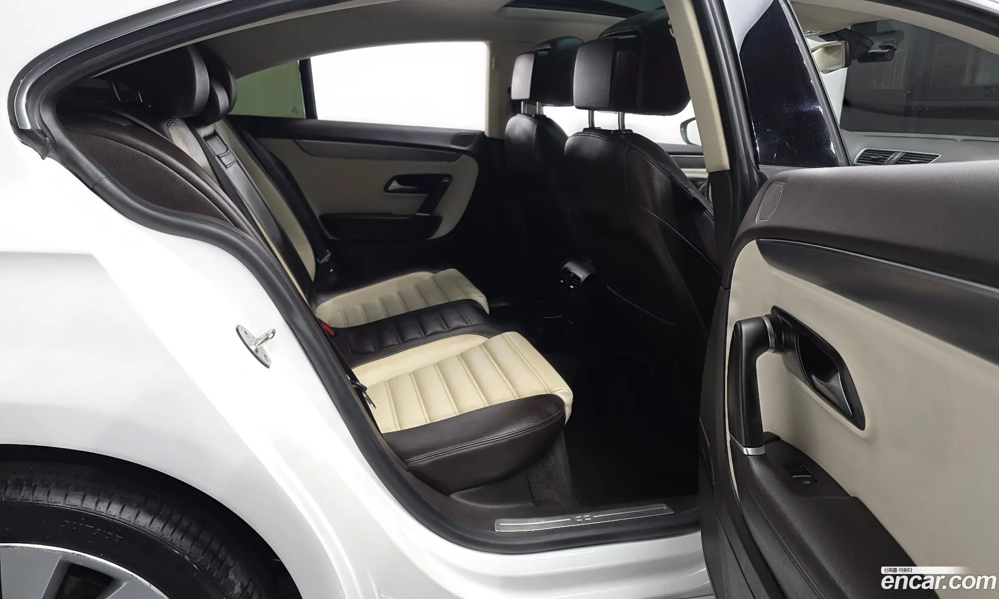 Volkswagen CC 2012 WVWZZZ3CZDE524111 — 8