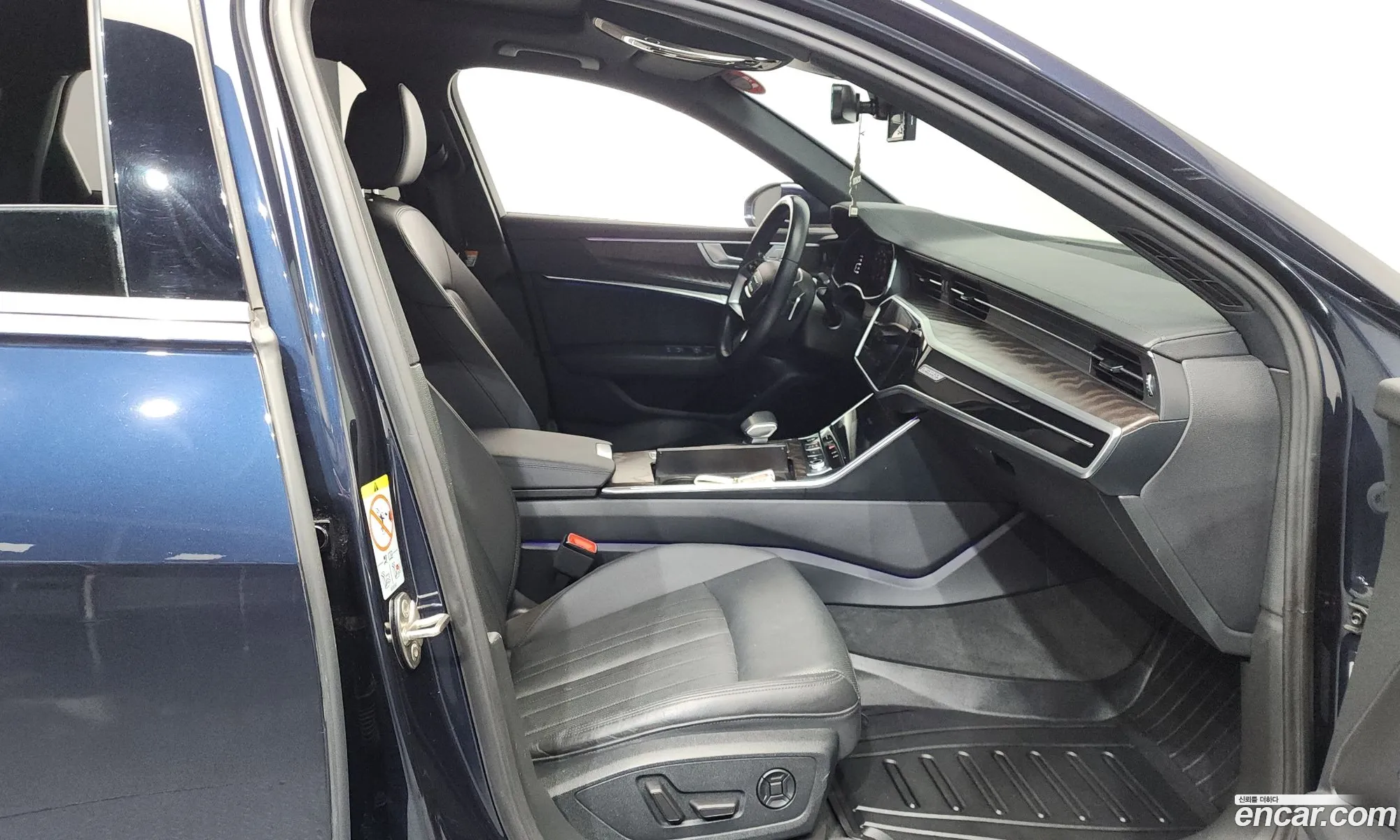 Audi A6 2021 WAUZZZF2XMN077538 — 8