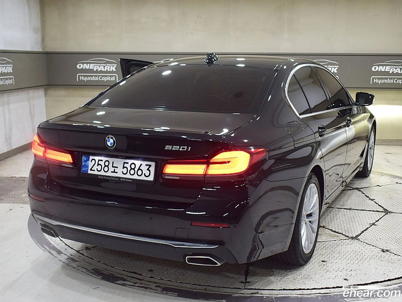 BMW 5 Series 2021 — 9