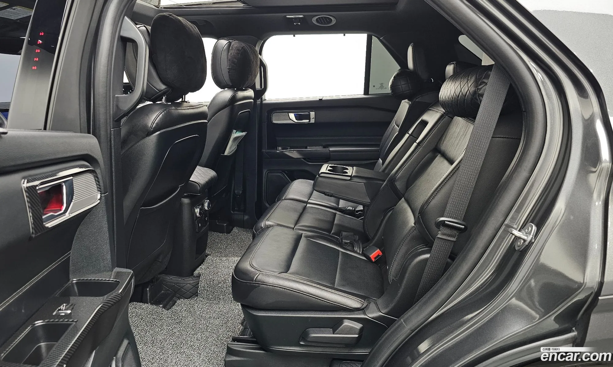 Ford Explorer 6th Gen 2020 1FMSK8FH7LGB78767 — 6