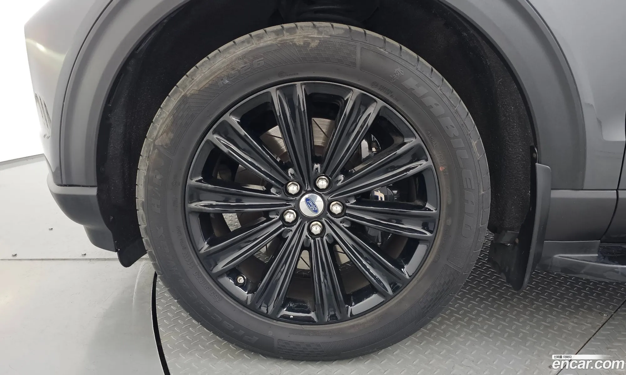 Ford Explorer 6th Gen 2020 1FMSK8FH7LGB78767 — 4