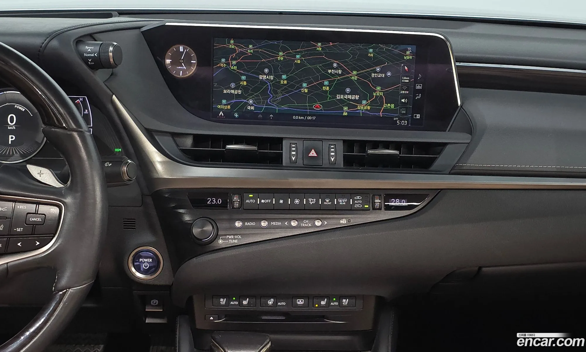 Lexus ES300h 7th Gen 2018 JTHB21B18K2013843 — 12