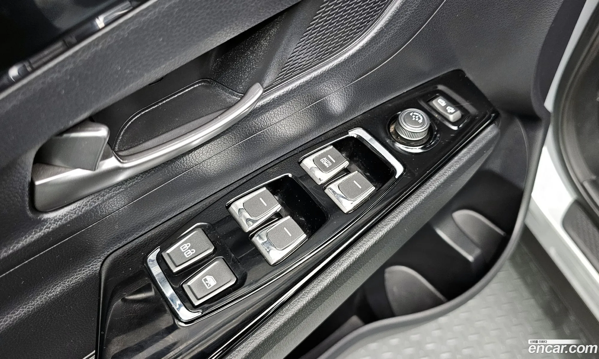 KG Mobility (SsangYong) Beautiful Korando 2020 — 10