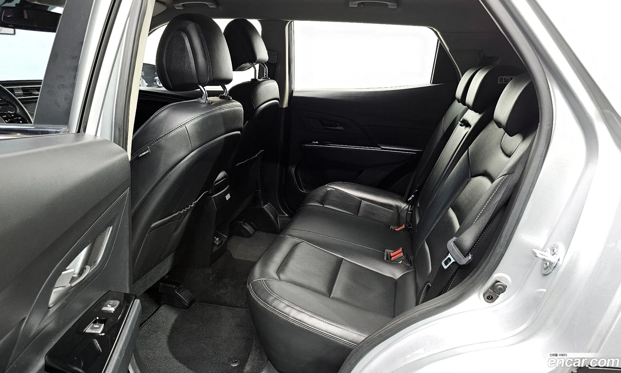 KG Mobility (SsangYong) Beautiful Korando 2020 — 12