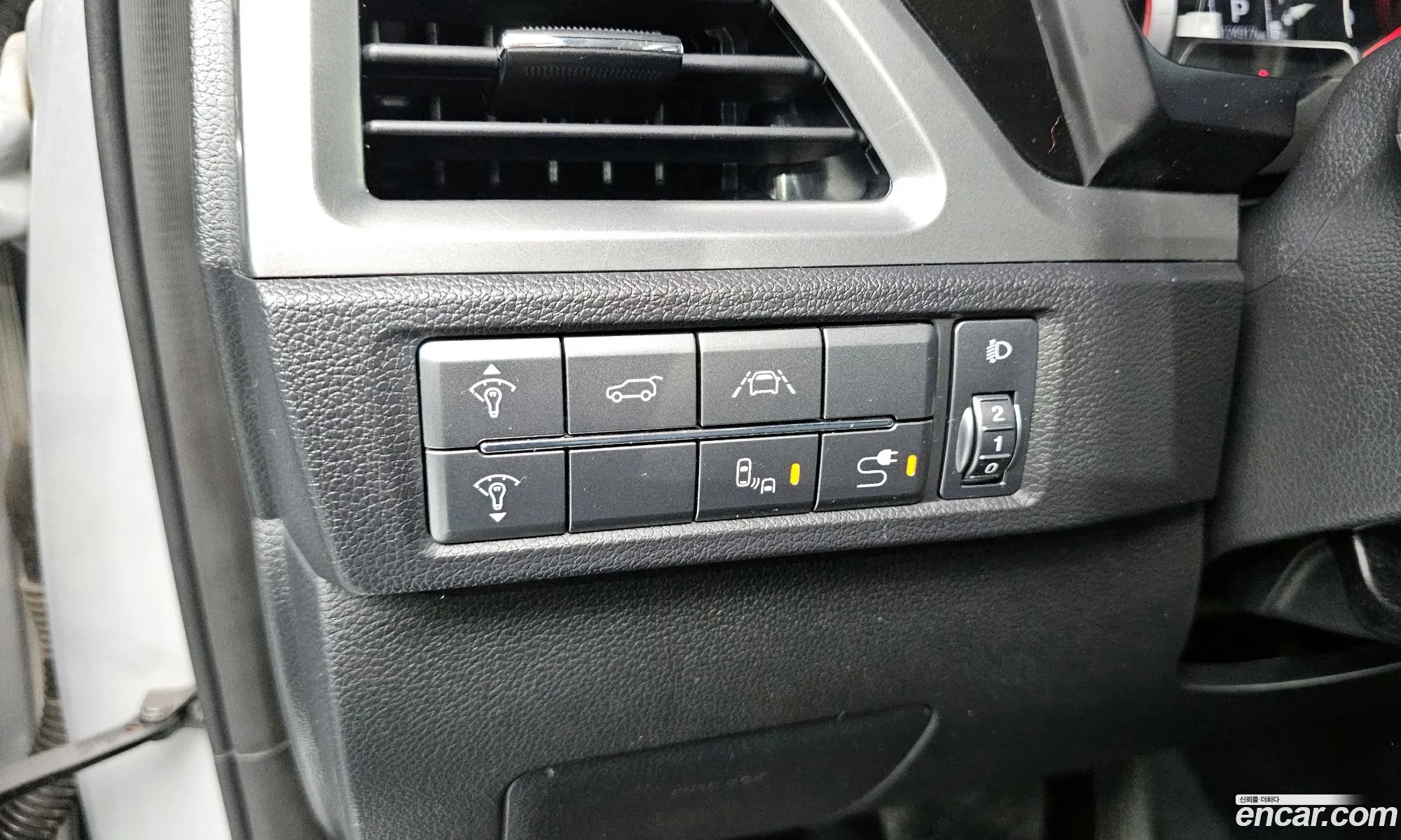 KG Mobility (SsangYong) Beautiful Korando 2020 — 18