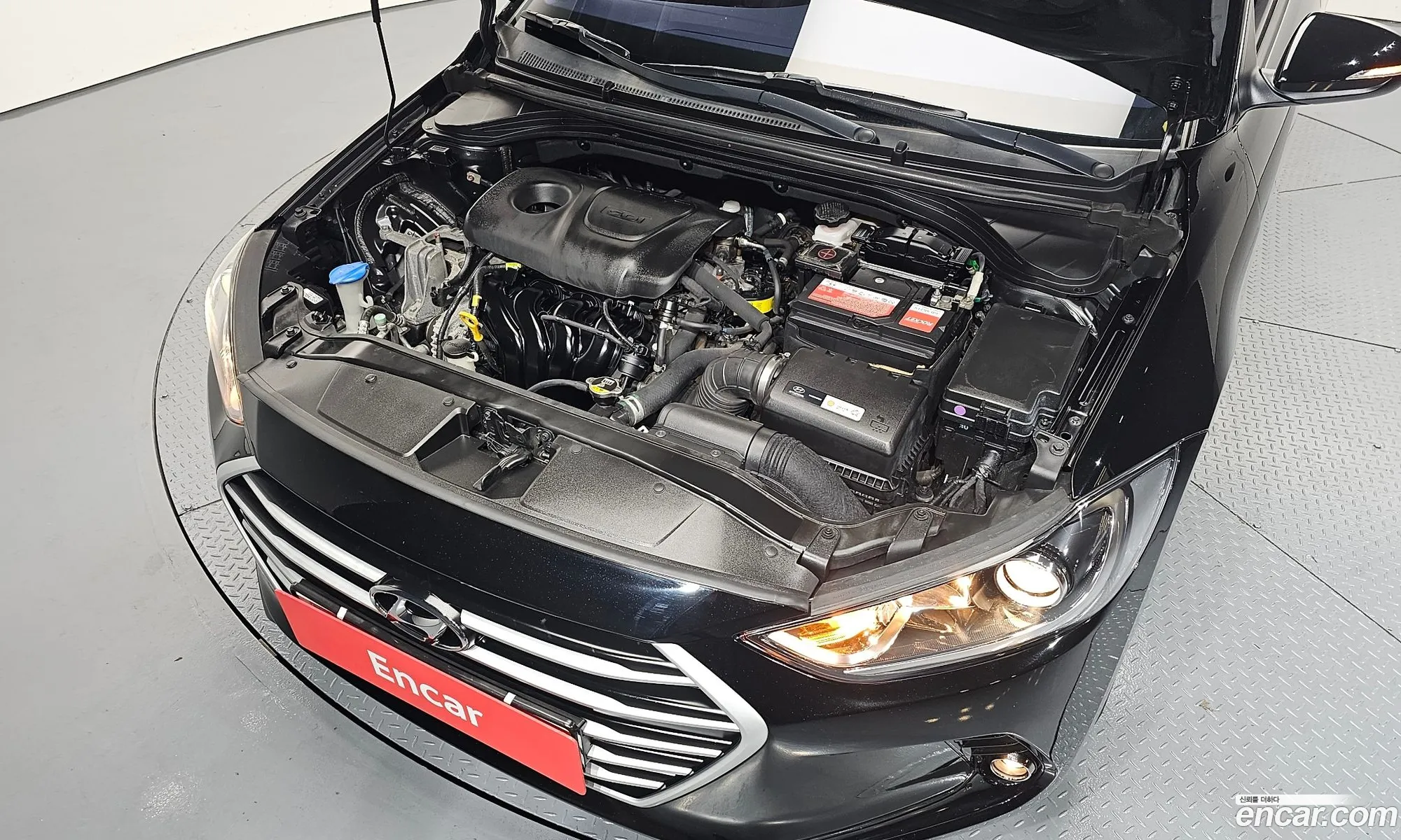 Hyundai Elantra AD 2018 — 16