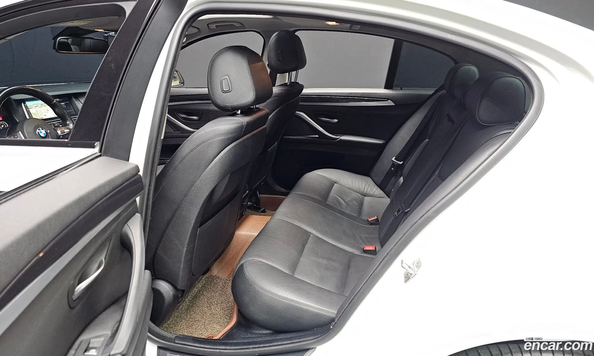 BMW 5 Series 2016 WBA5E7103GG568174 — 13