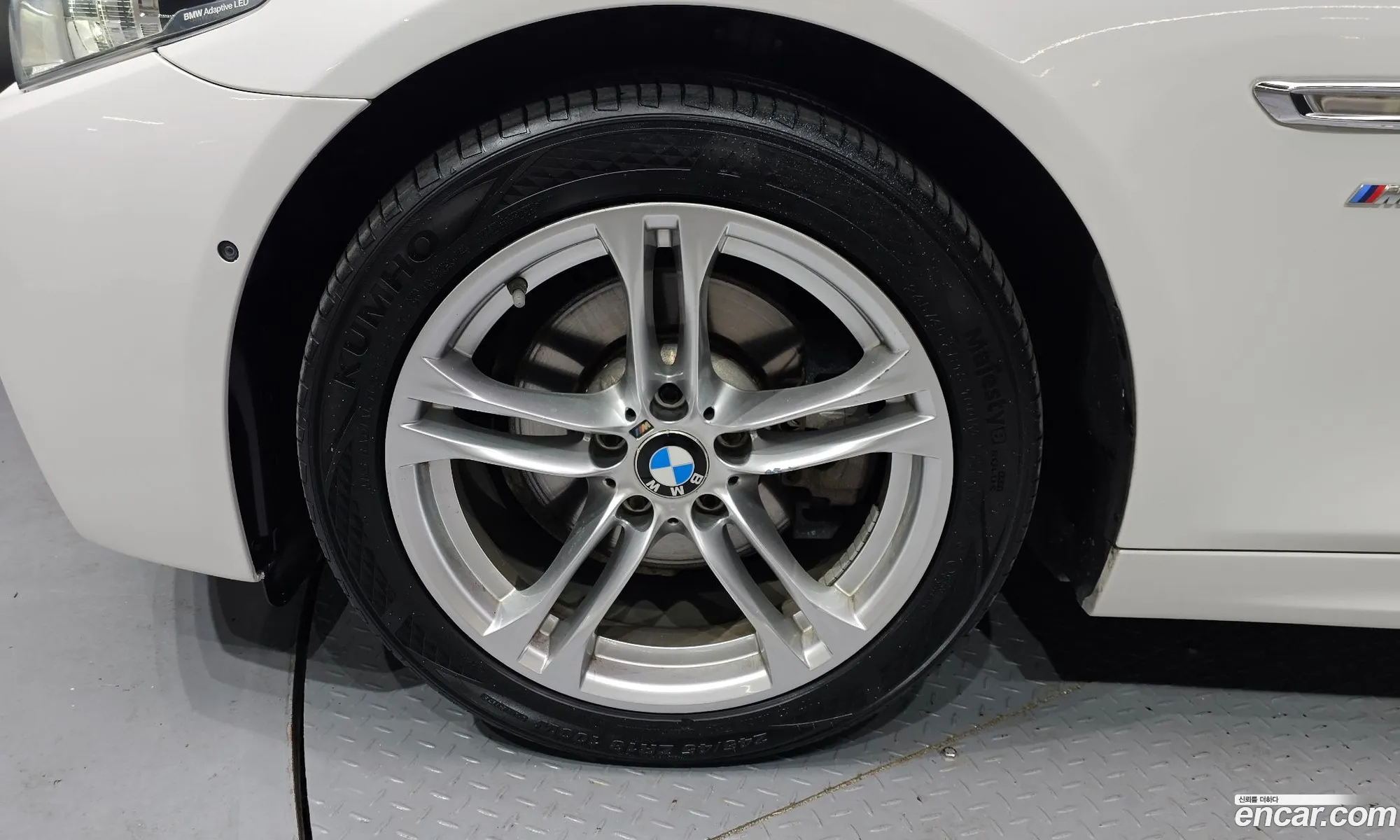 BMW 5 Series 2016 WBA5E7103GG568174 — 17