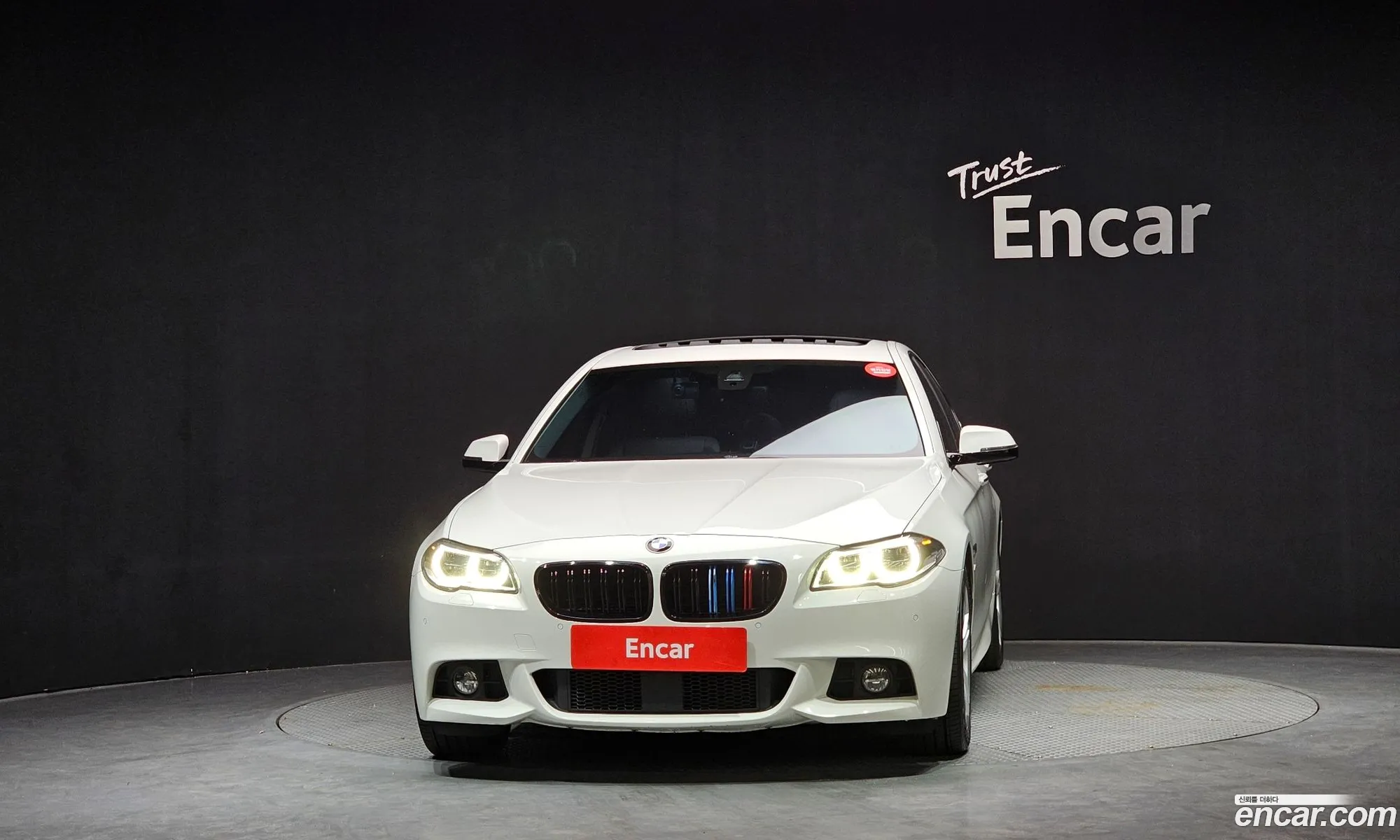 BMW 5 Series 2016 WBA5E7103GG568174 — 3