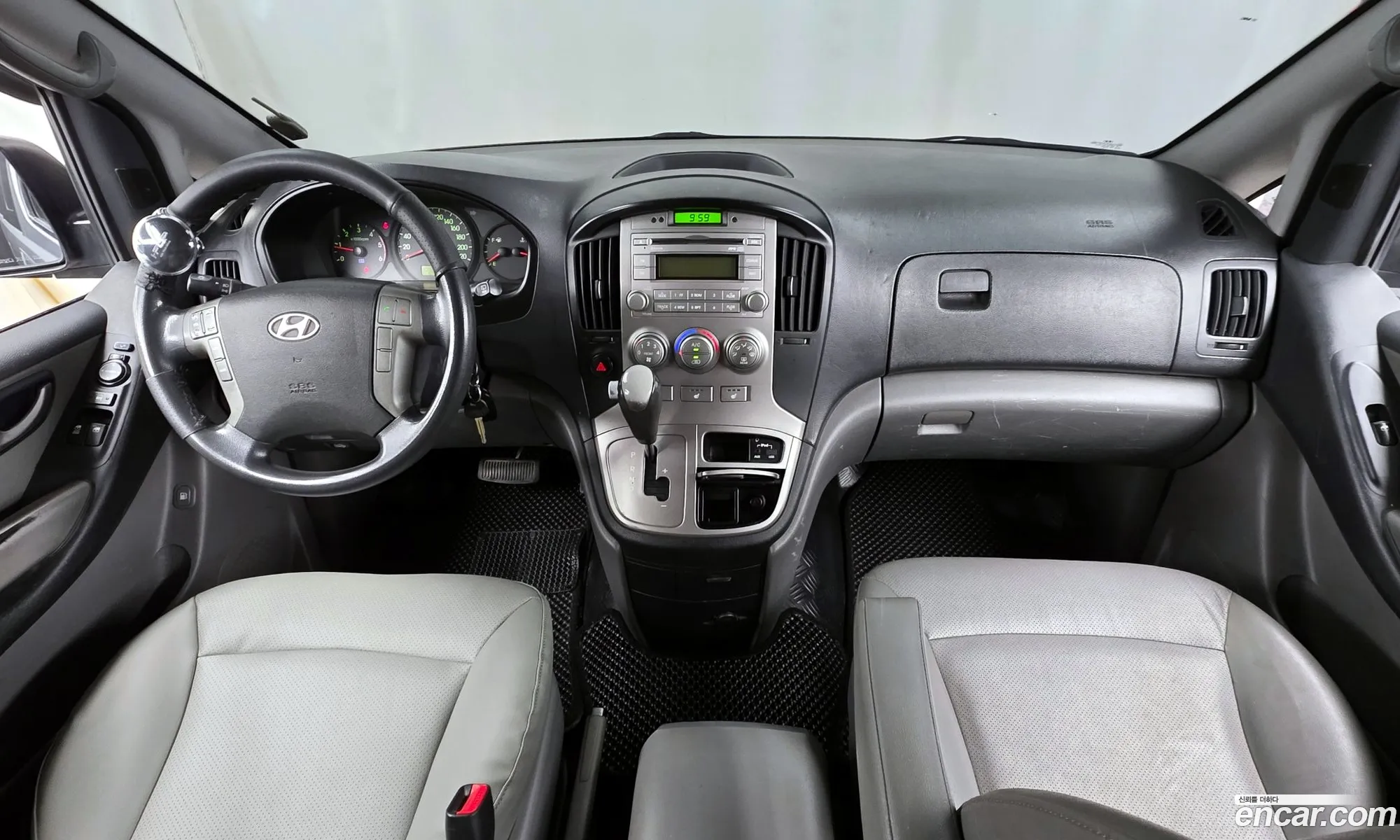 Hyundai Grand Starex 2012 — 10