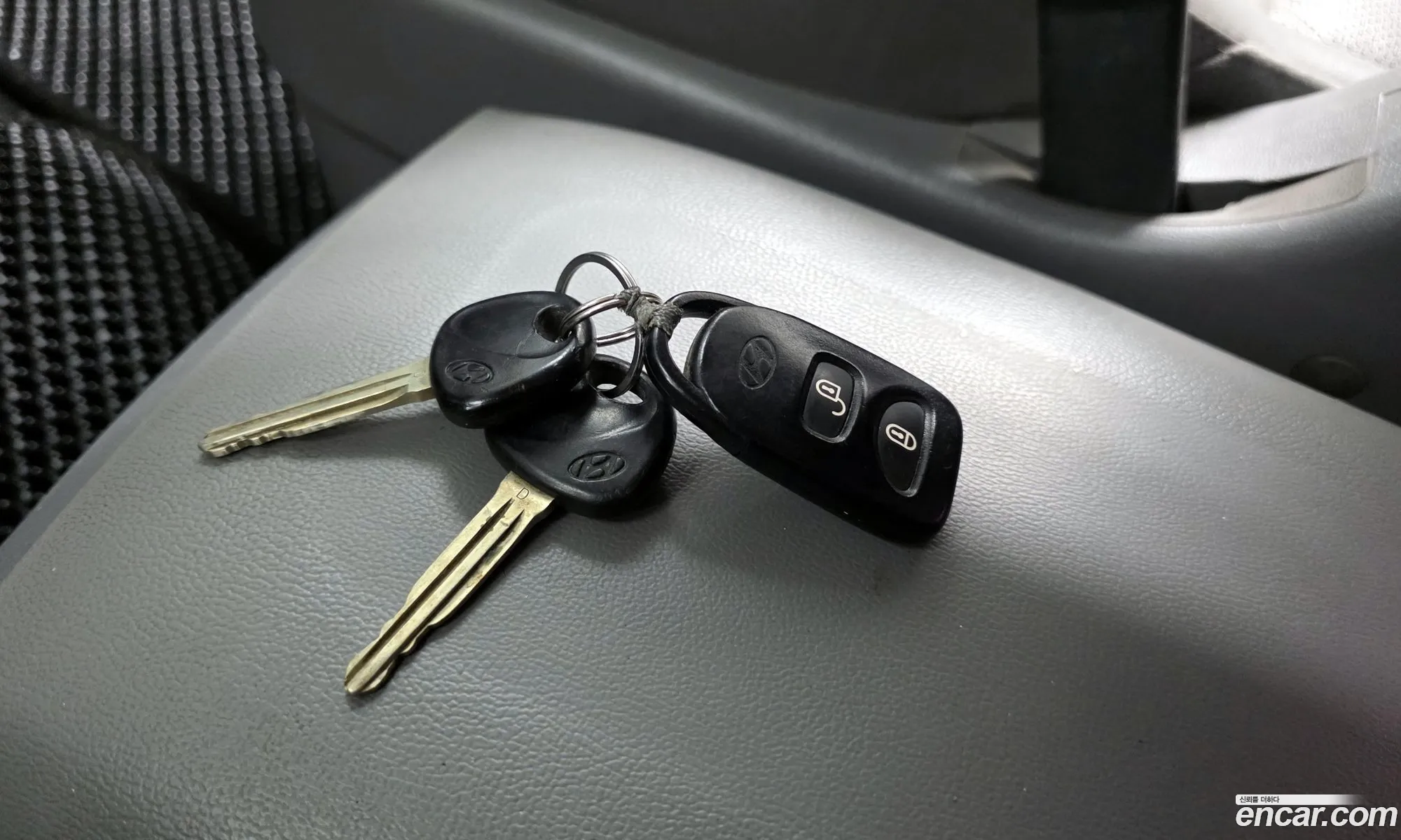 Hyundai Grand Starex 2012 — 17