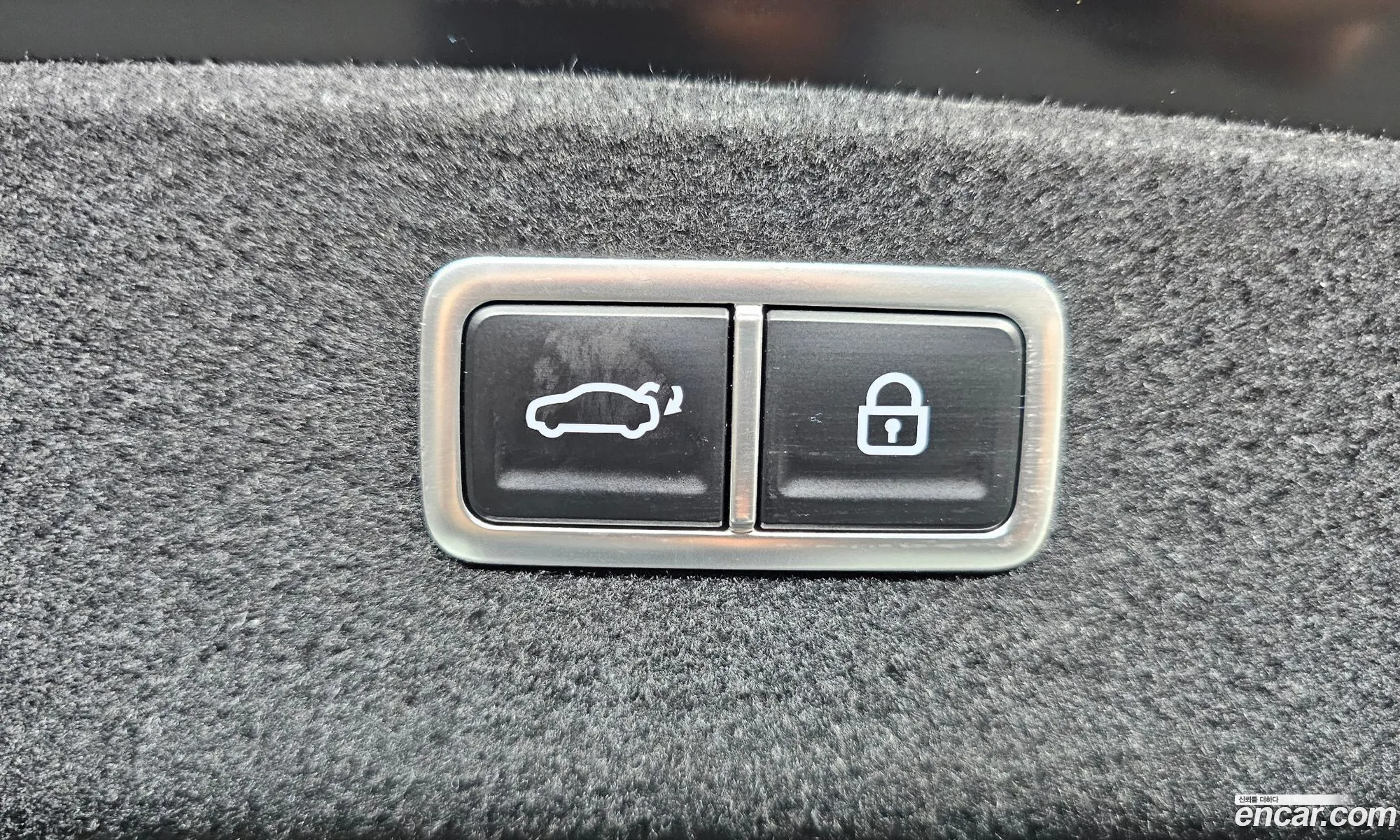 Genesis G80 2023 — 2