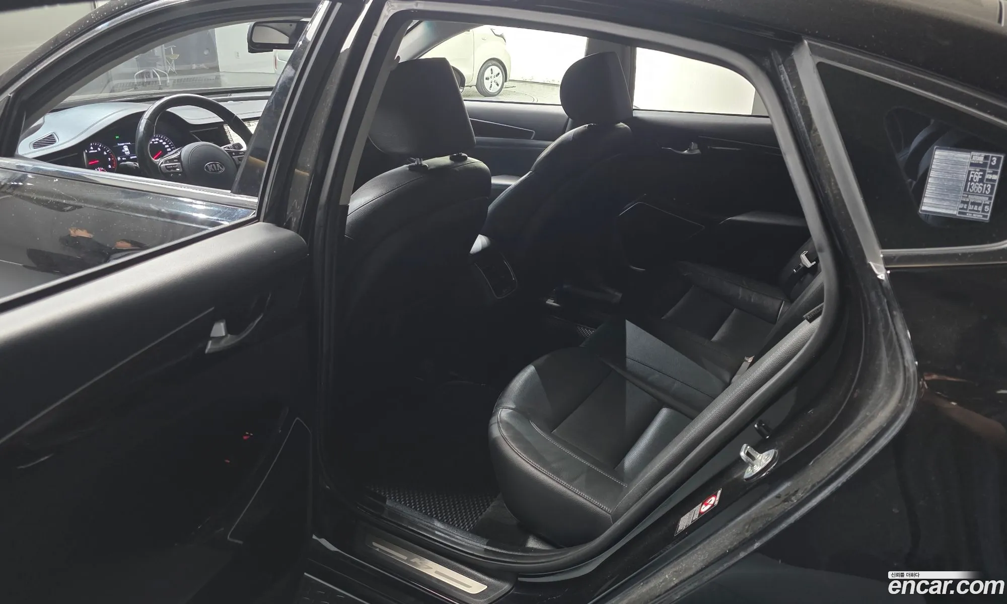 Kia K7 2018 — 13