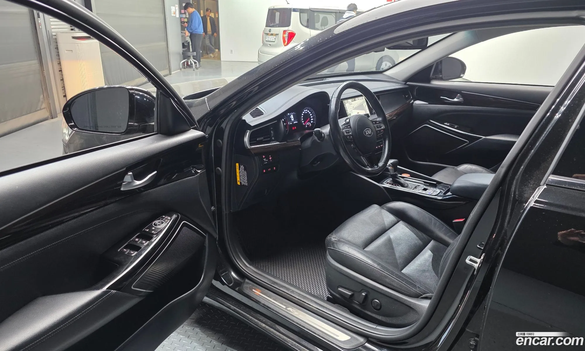 Kia K7 2018 — 8
