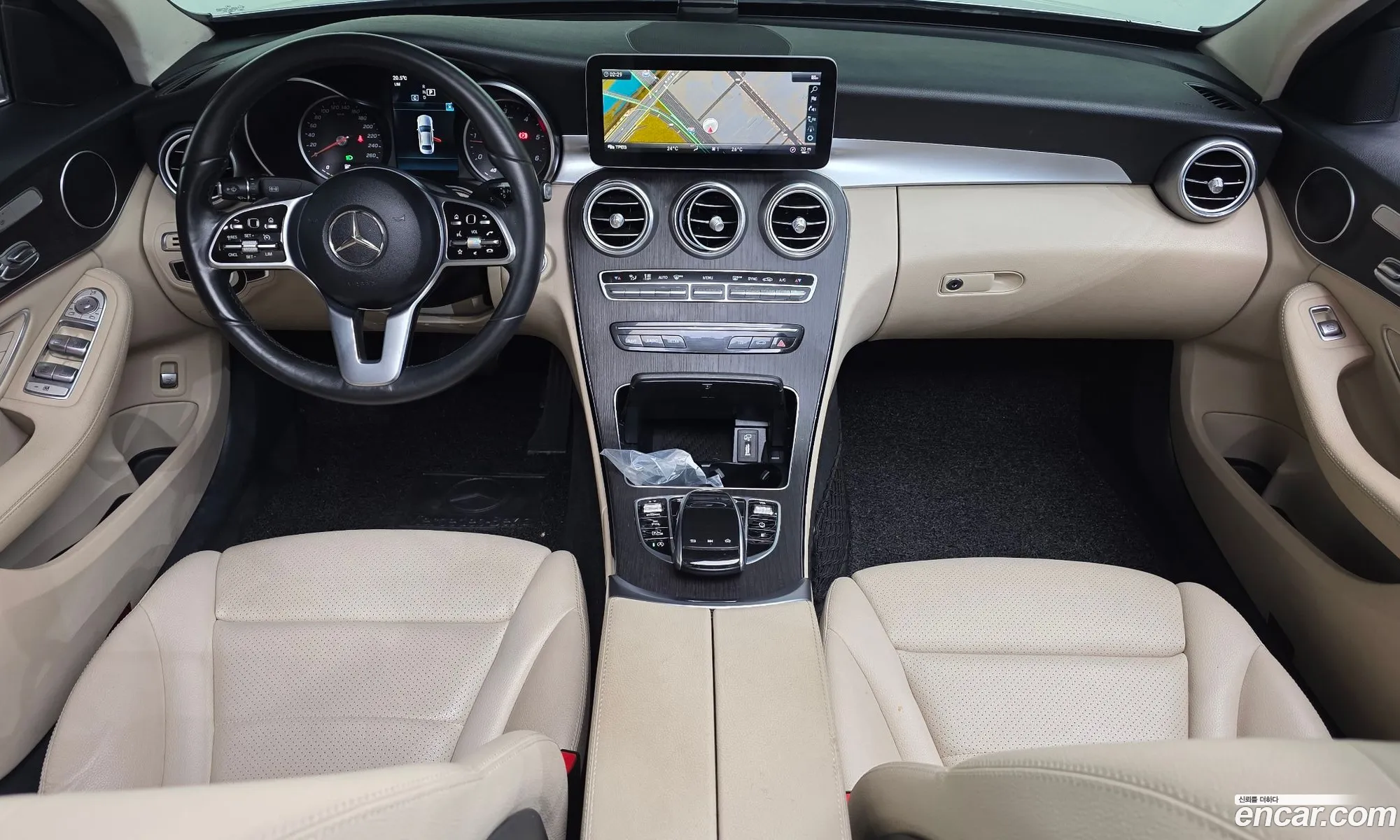 Mercedes-Benz C-Class W205 2019 — 10