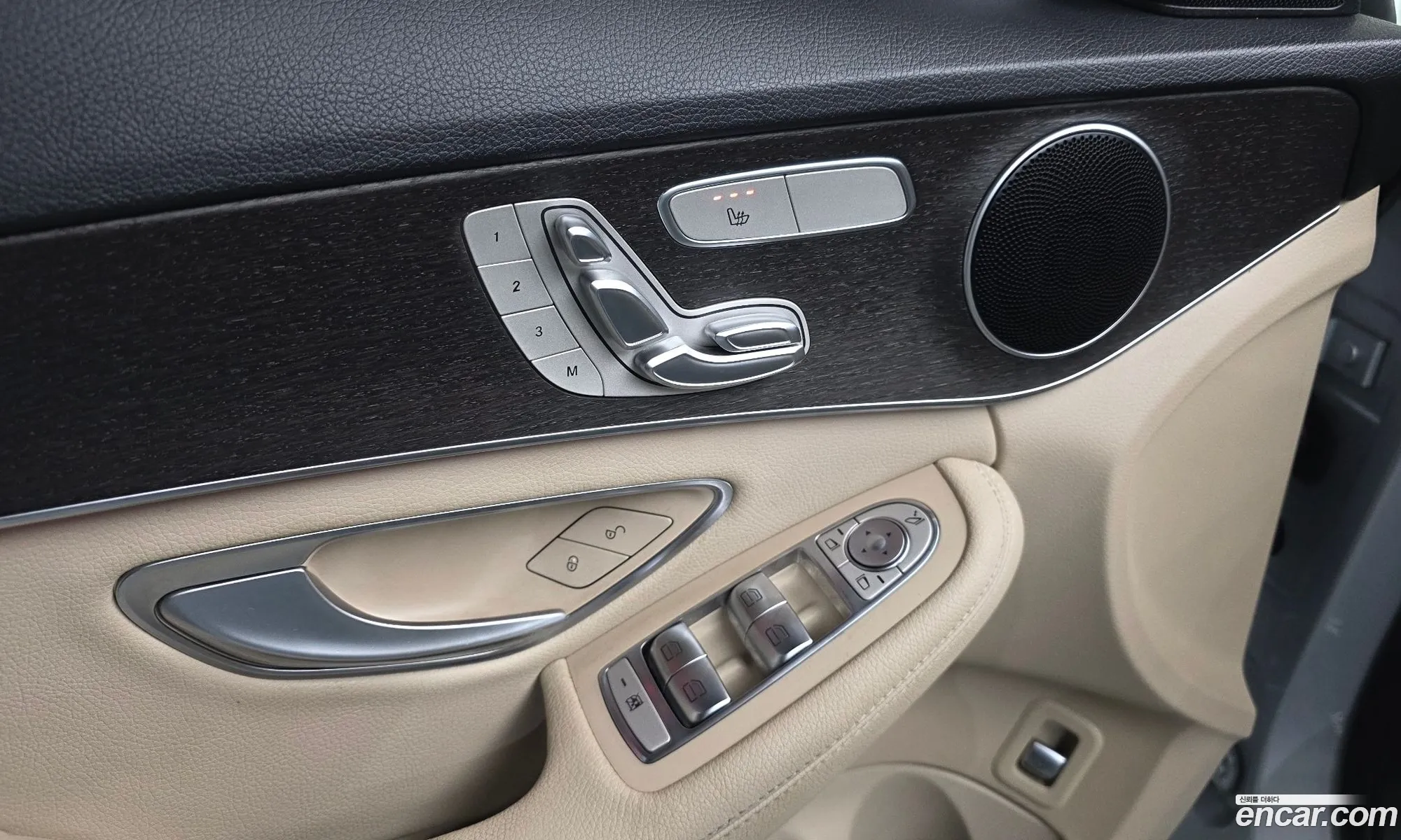 Mercedes-Benz C-Class W205 2019 — 12