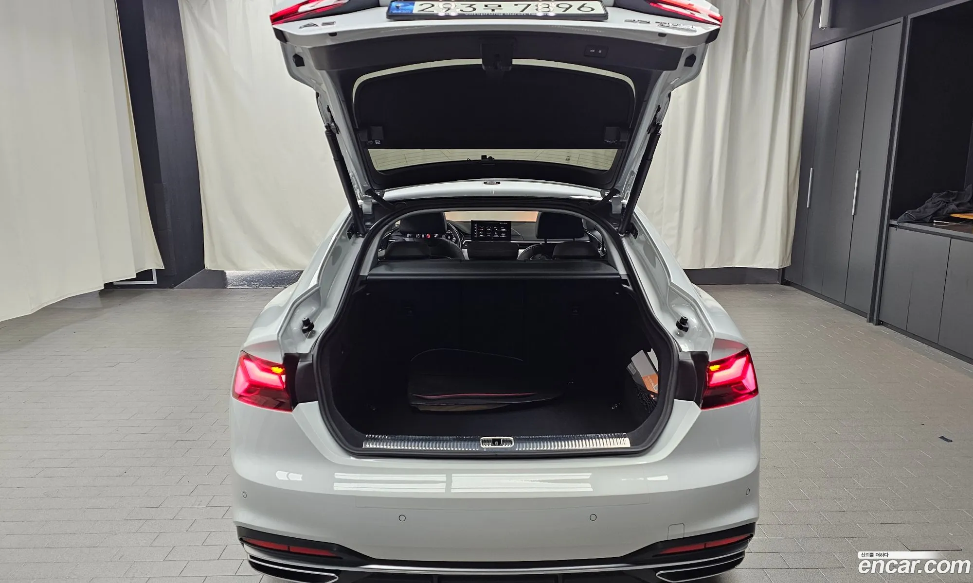 Audi A5 2021 WAUZZZF56MA057952 — 3