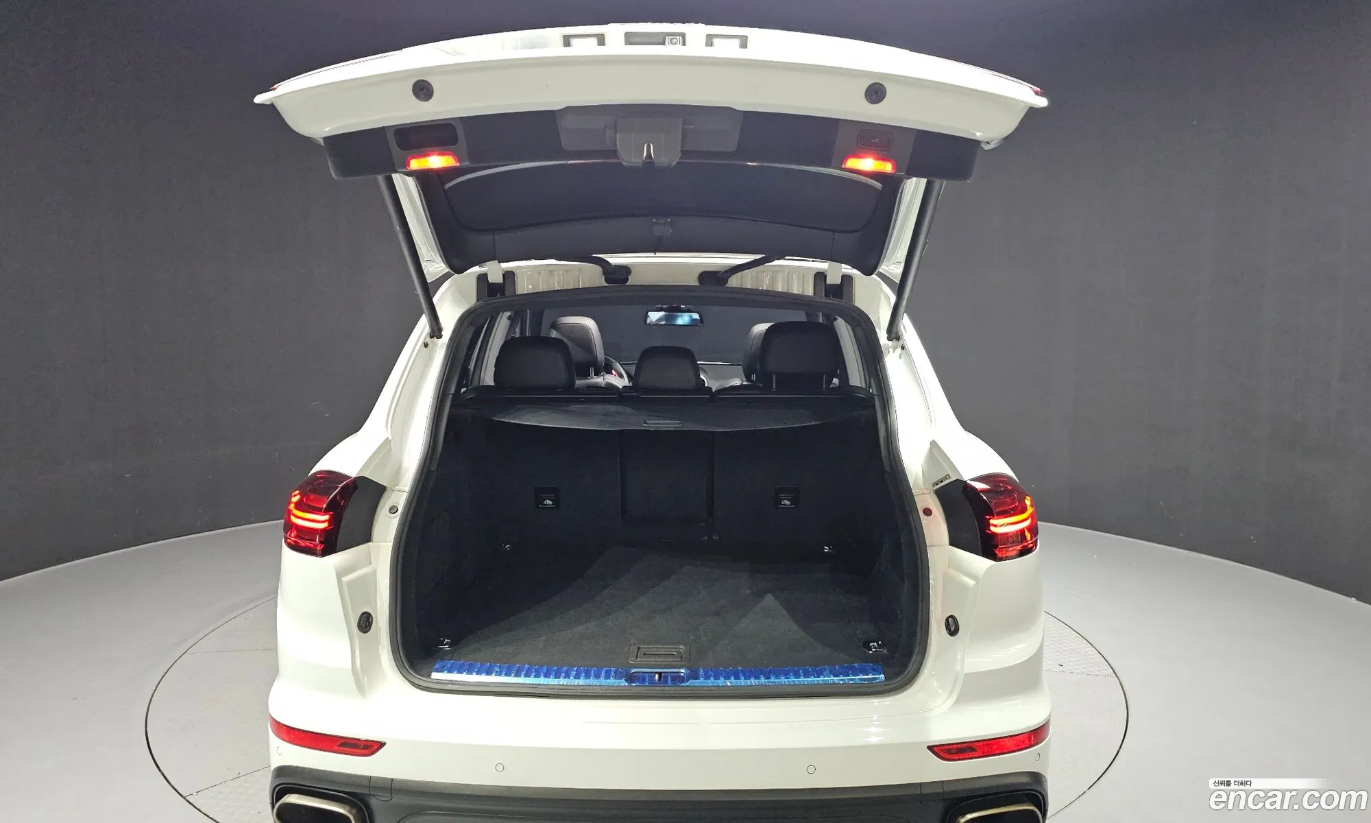 Porsche Cayenne 2017 WP1AF2925HKA29883 — 12