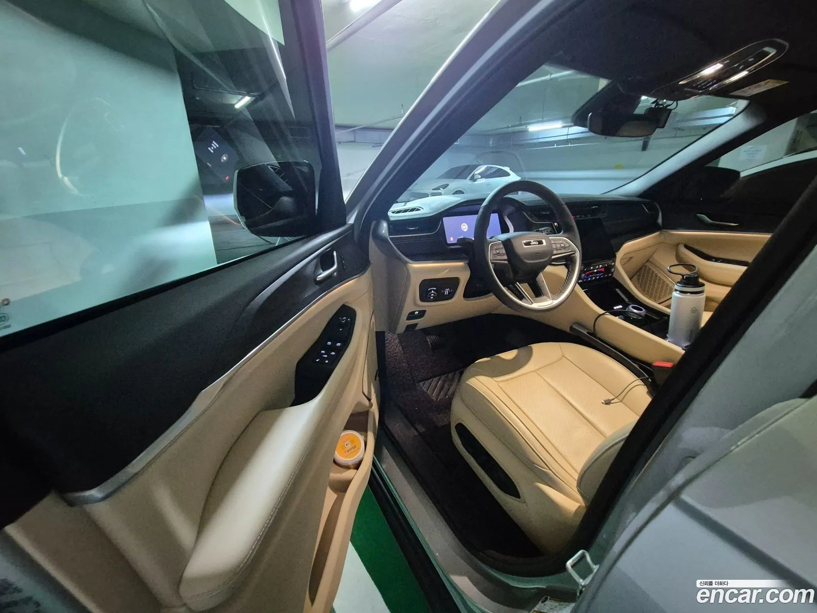 Jeep Grand Cherokee 2023 — 4