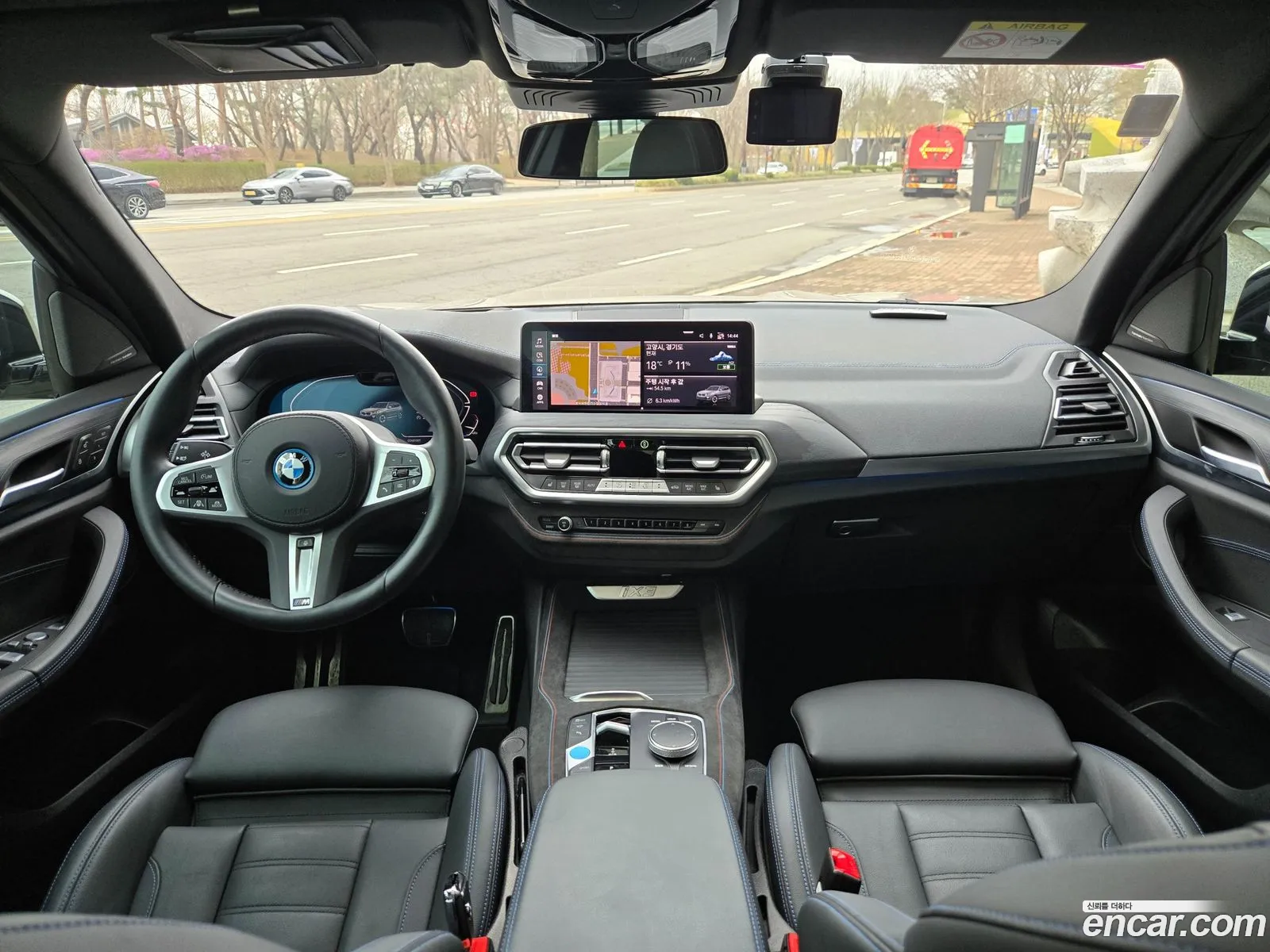 BMW iX3 2024 — 5