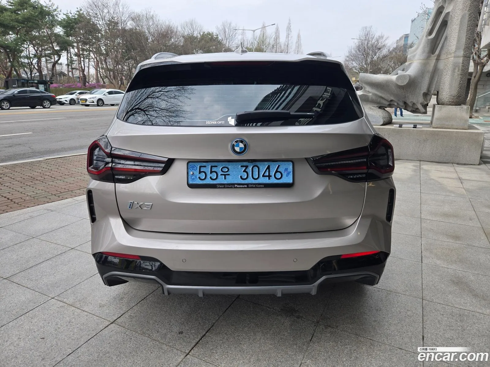 BMW iX3 2024 — 18