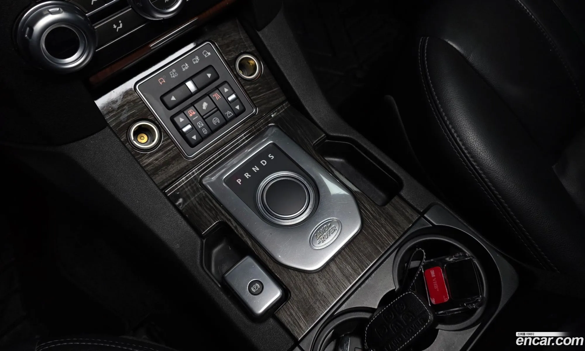 Land Rover Discovery 4 2015 SALLAAAG6FA754481 — 9