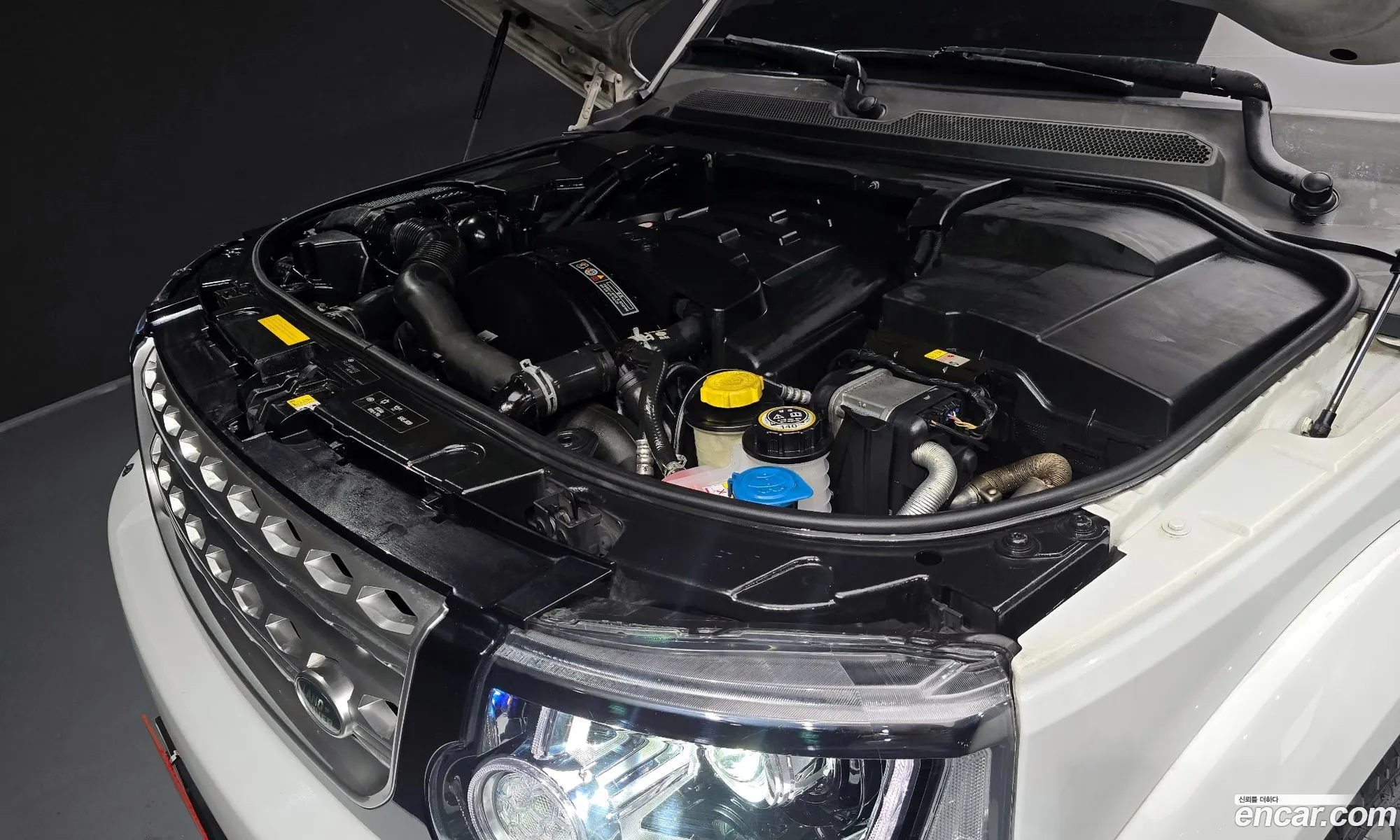 Land Rover Discovery 4 2015 SALLAAAG6FA754481 — 12